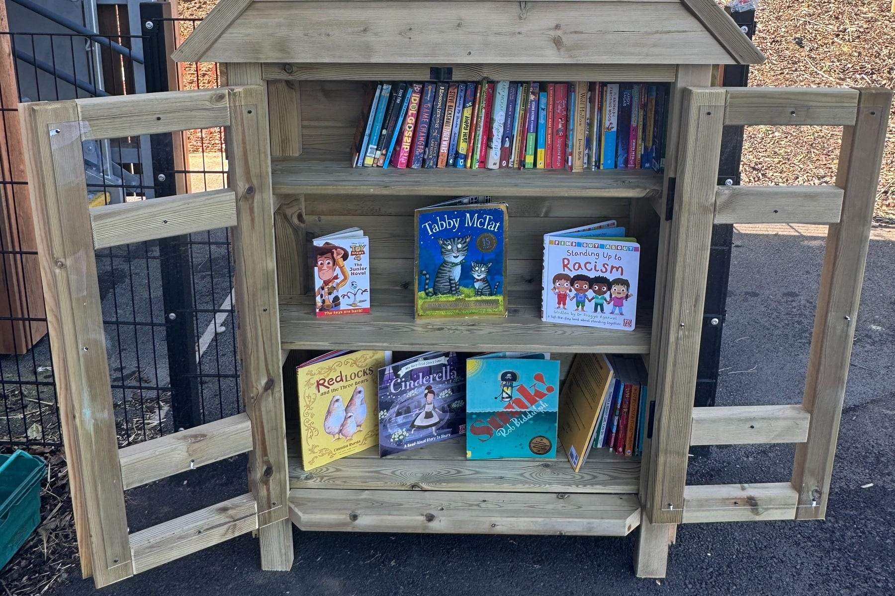 HLGV outdoor library donation
