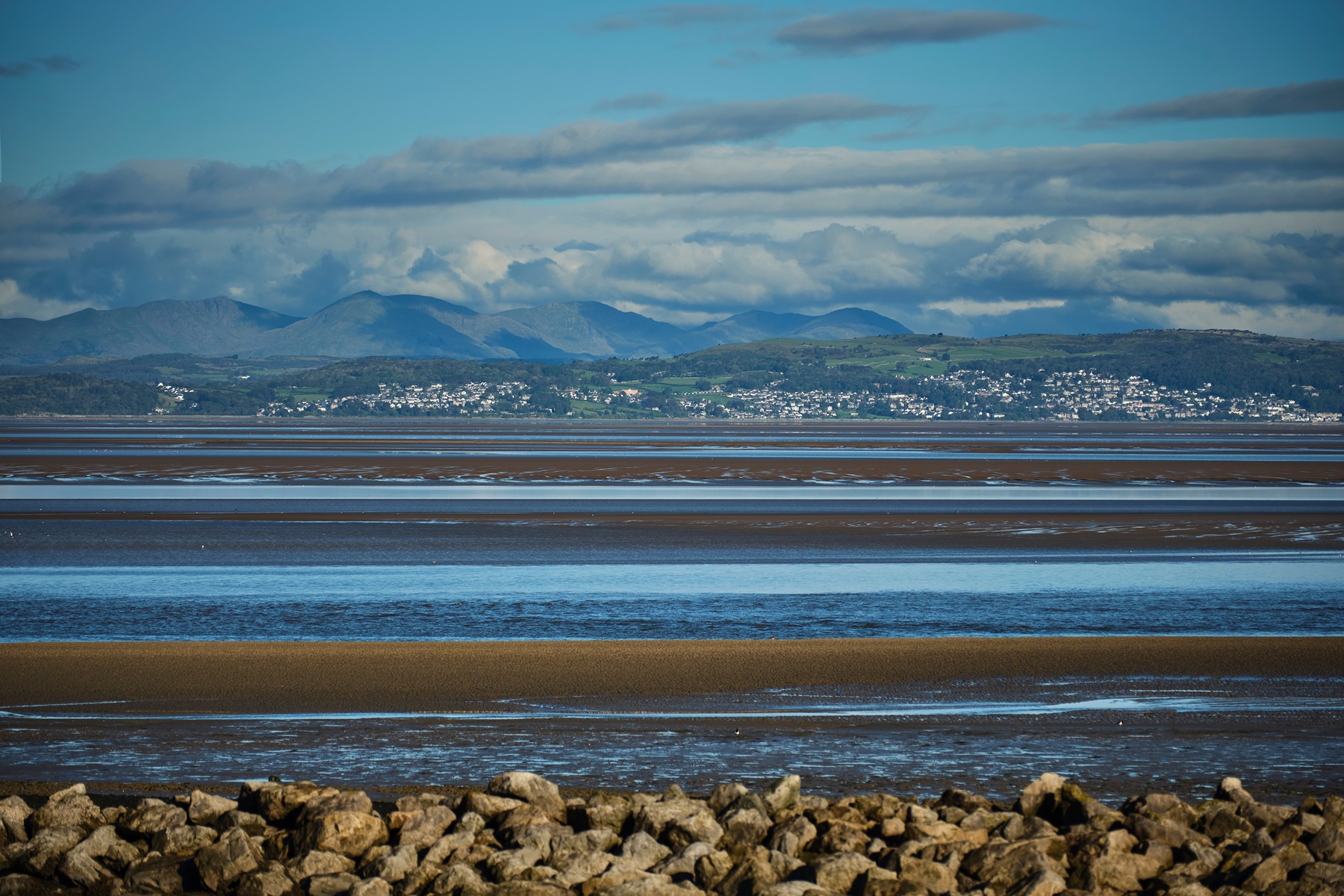 The best of city, coast and countryside within reach