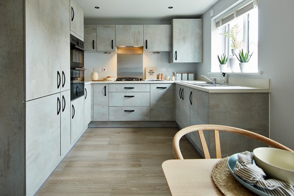 3 bedroom end terrace