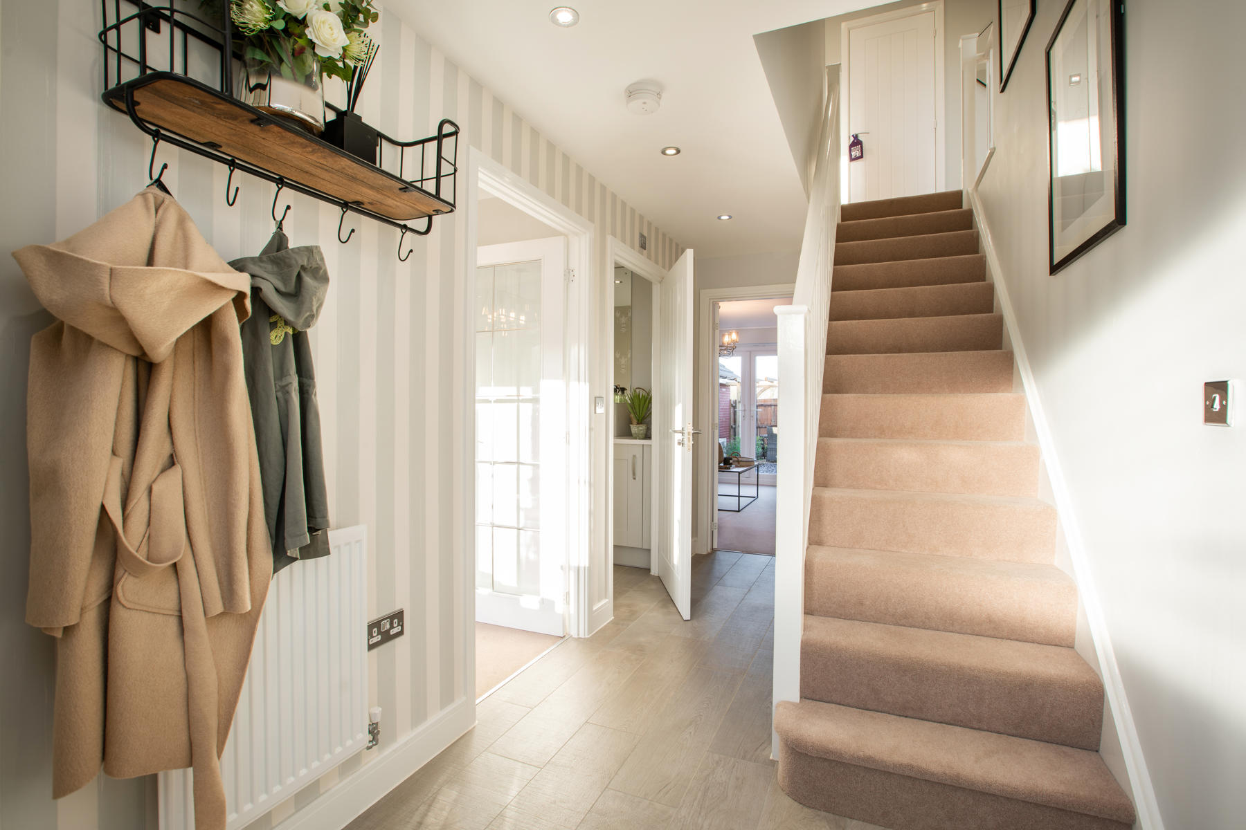 TW EA_Sewell Meadow_PA49_Thornford_Hallway_1800x1200