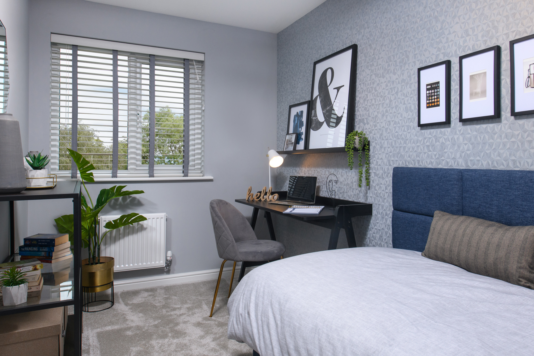 Stylish study bedroom 