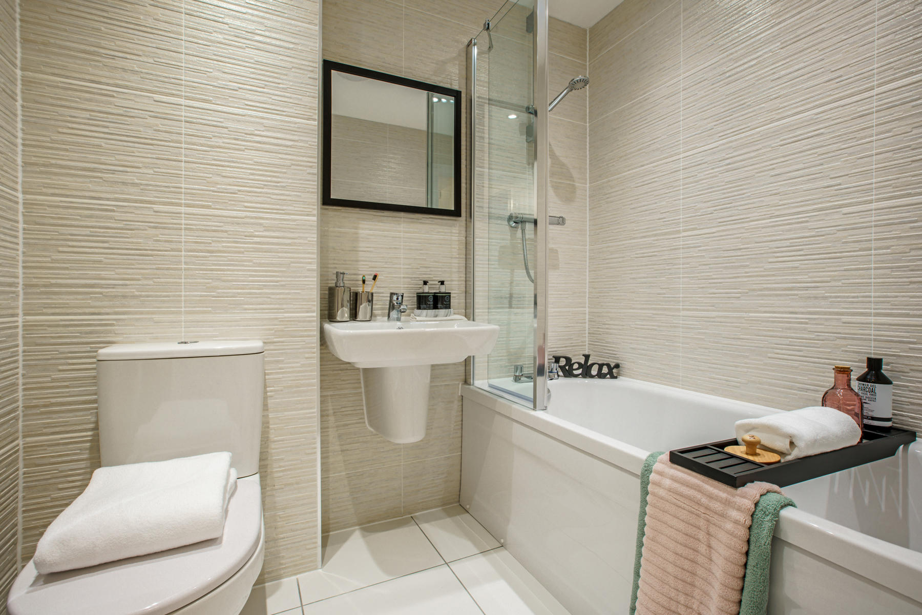 TW Y_Holly Hill_PA34_Gosford_Bathroom_1800x1200