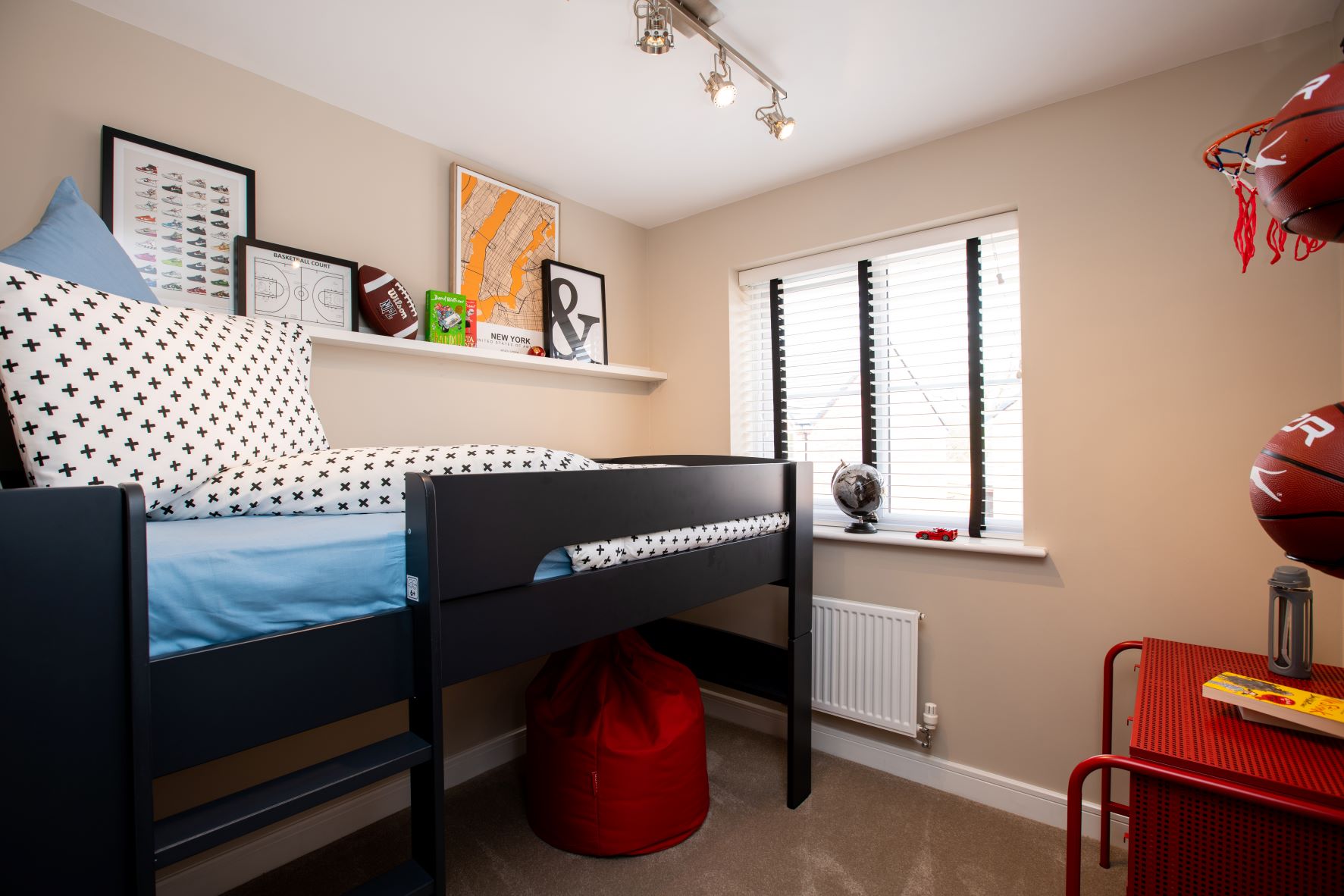 Ideal teenage bedroom