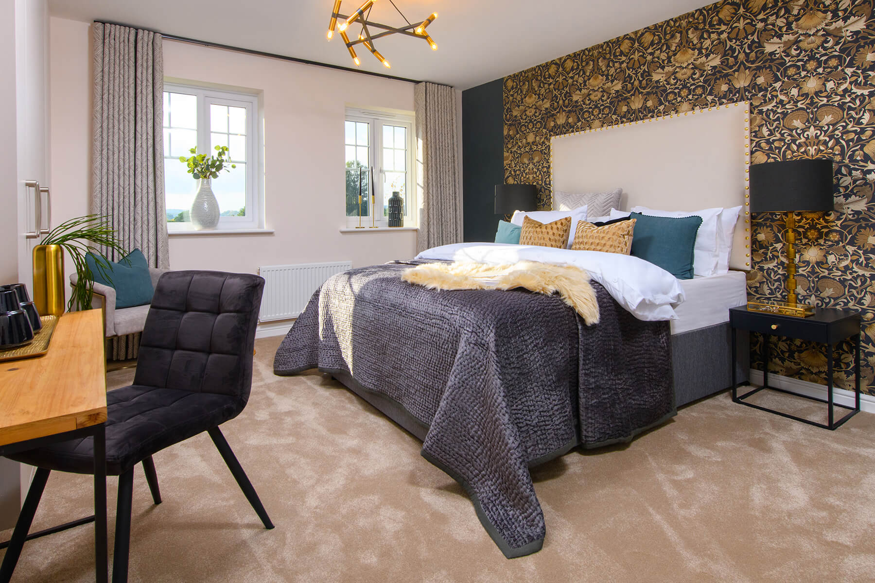 Large double bedroom