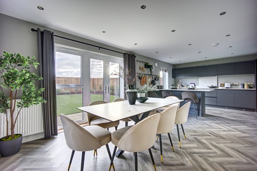 5 bedroom detached