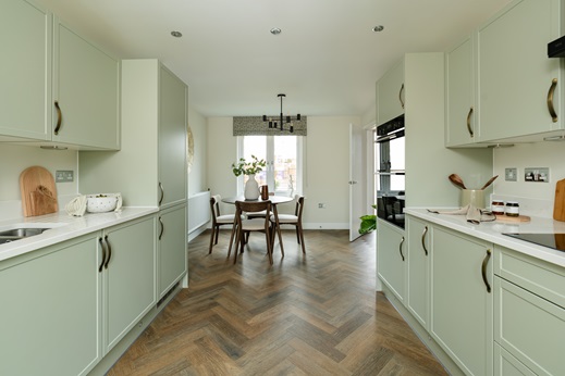3 bedroom mid terrace