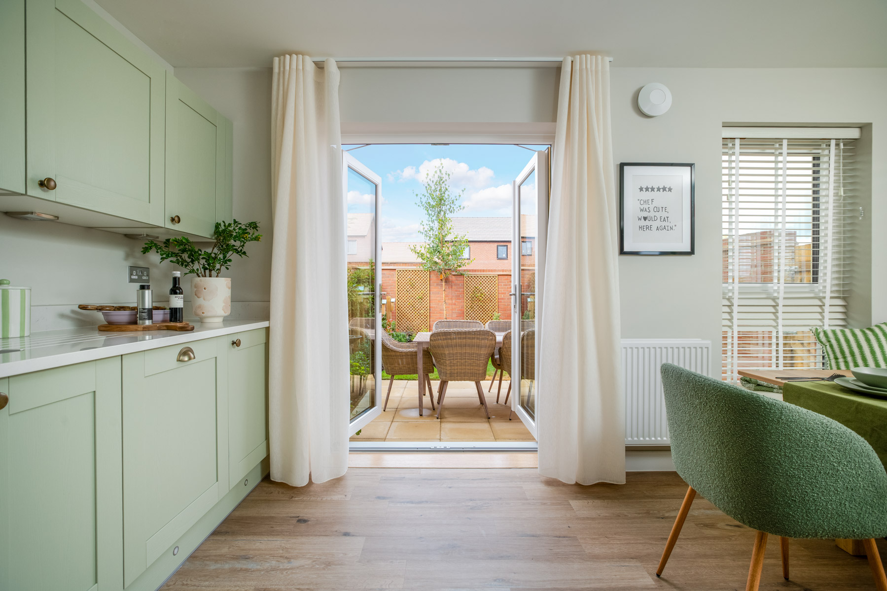 Open kitchen area with direct access to the garden
