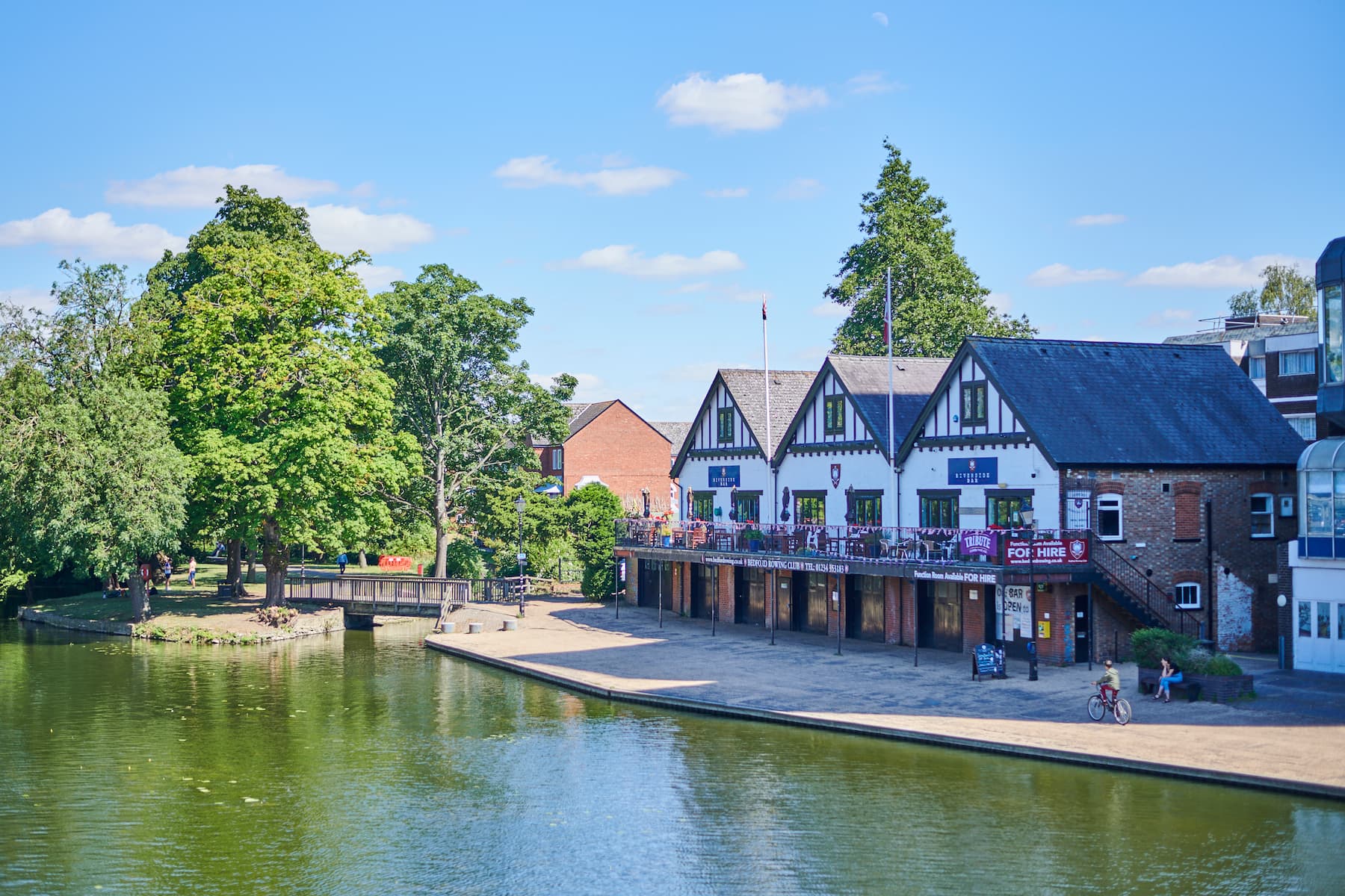 Bedford Rowing Club on the Embankment