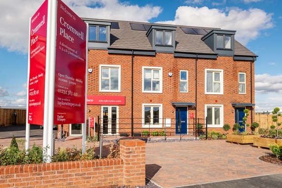 3 bedroom mid terrace