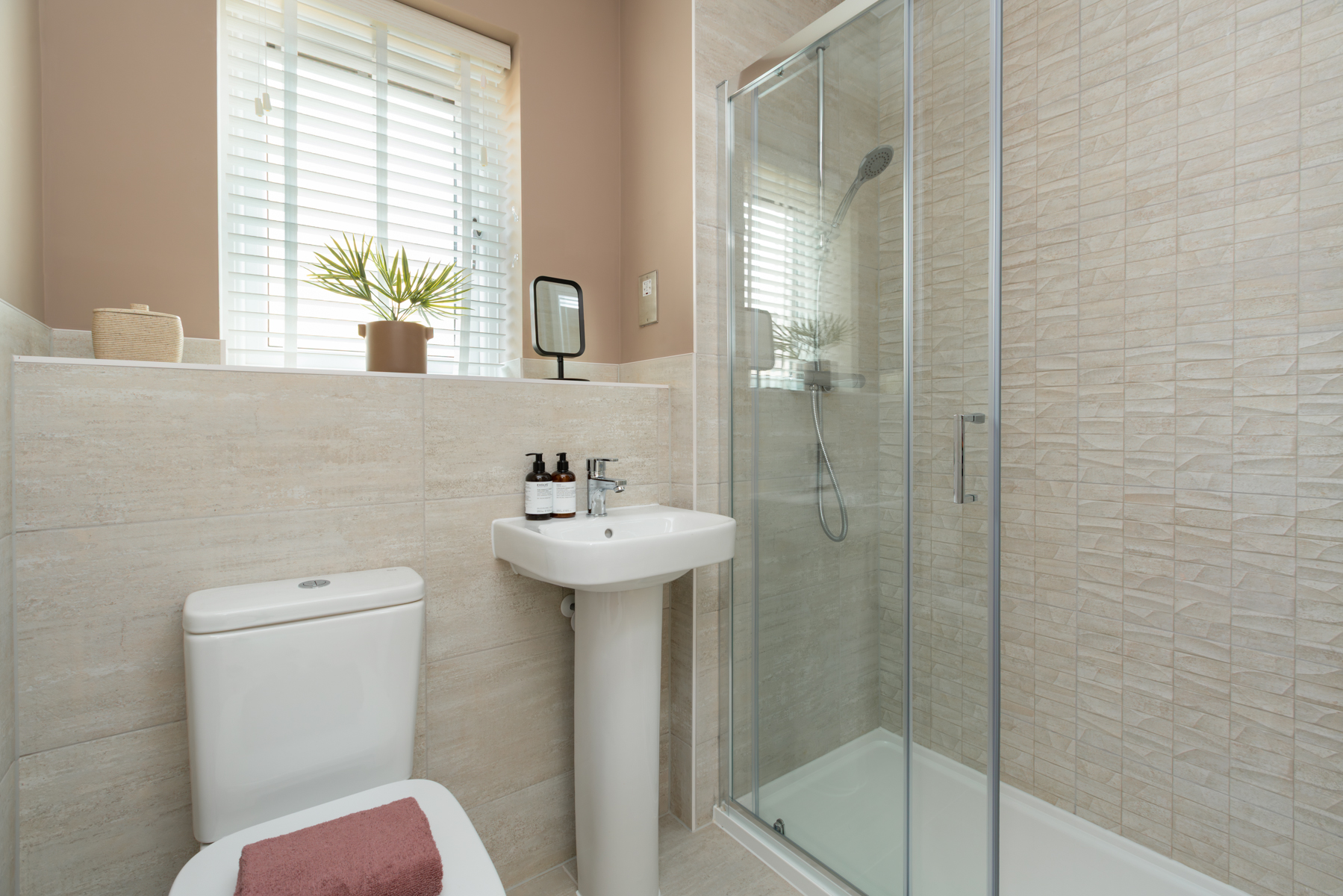 Stylish en-suite
