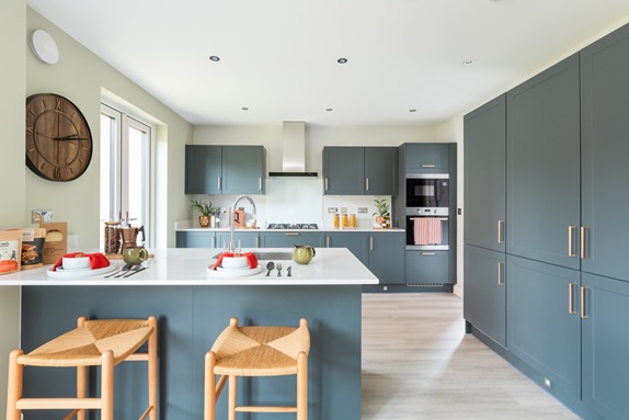 5 bedroom detached