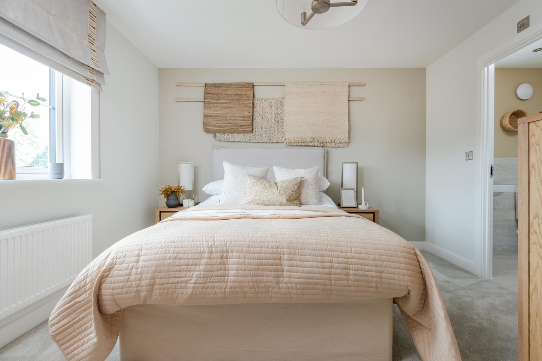 Another en-suite features in bedroom 2