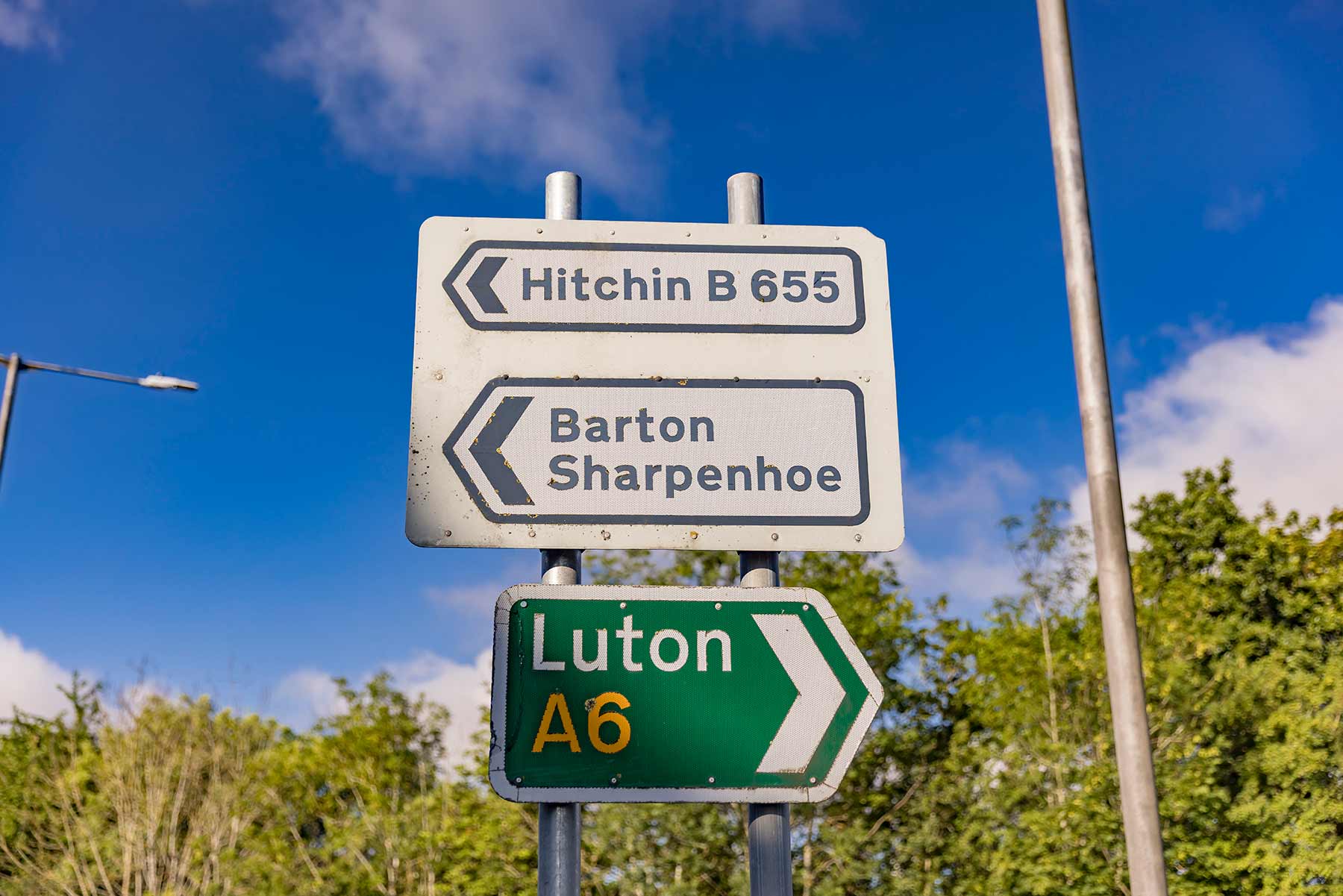Barton-le-Clay is centrally located between popular Hitchin and Luton 