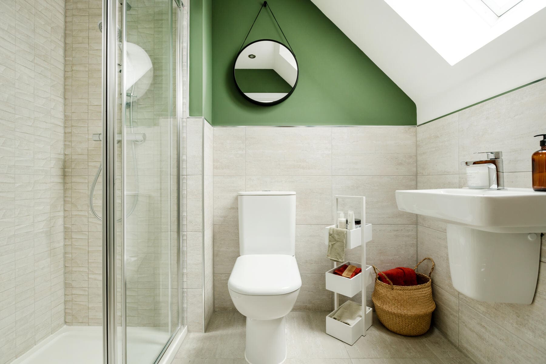 Toilet with shower cubicle and sick 