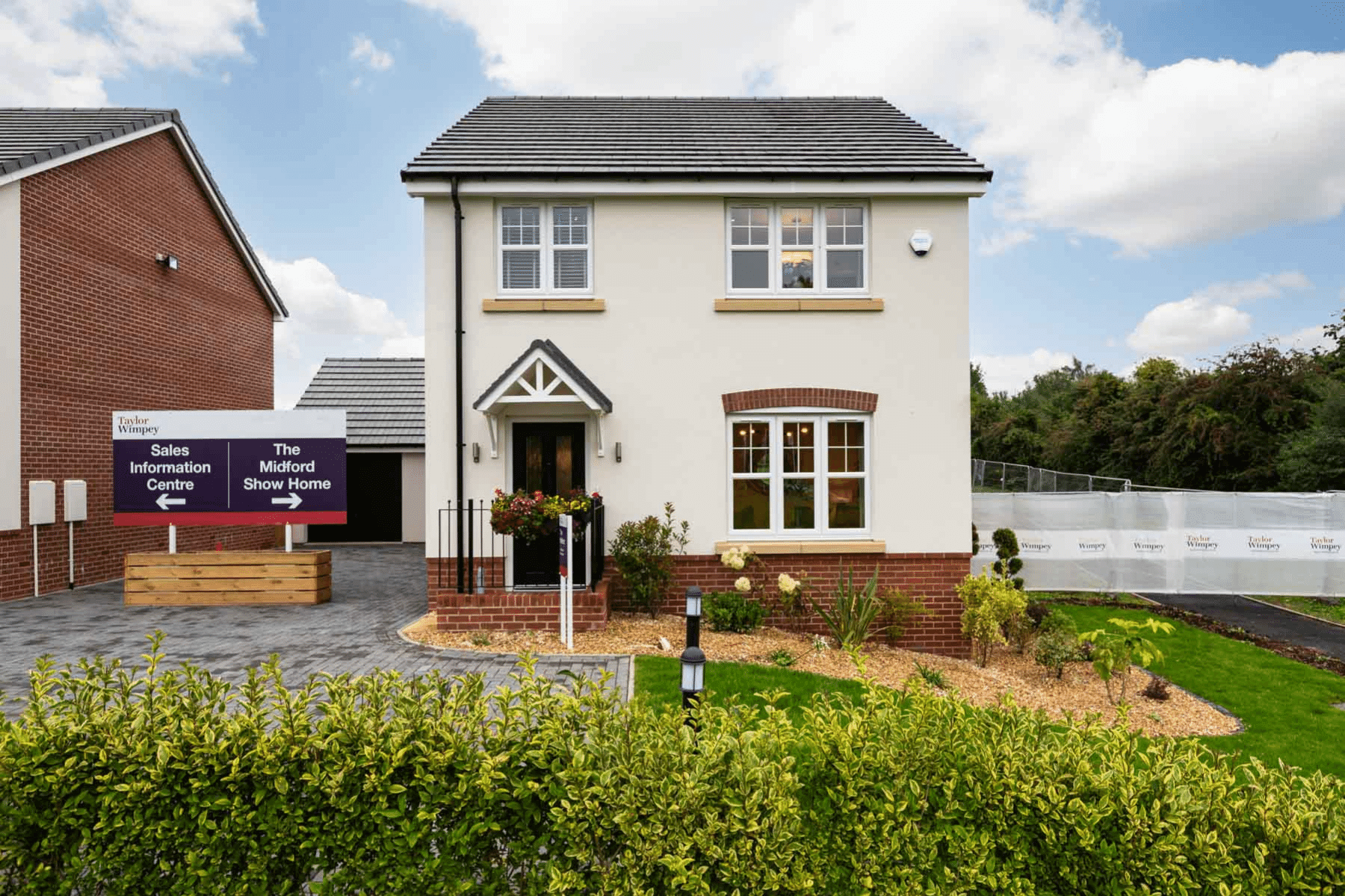 Meet Dawn Hoar, the Sales Executive at Elgar Place.