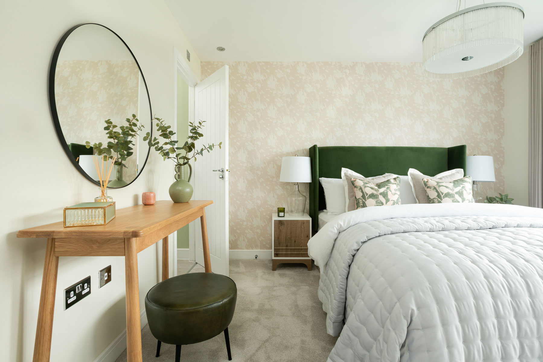 Midford bedroom 1 - en suite