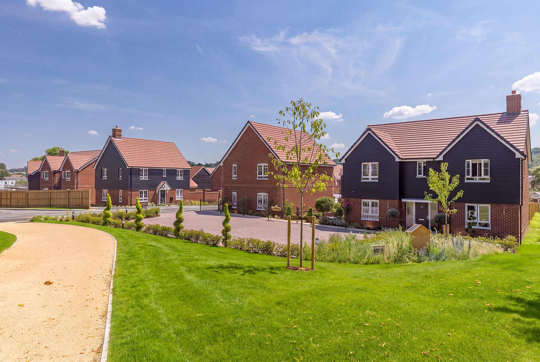 Sondes Meadow Dorking street scene