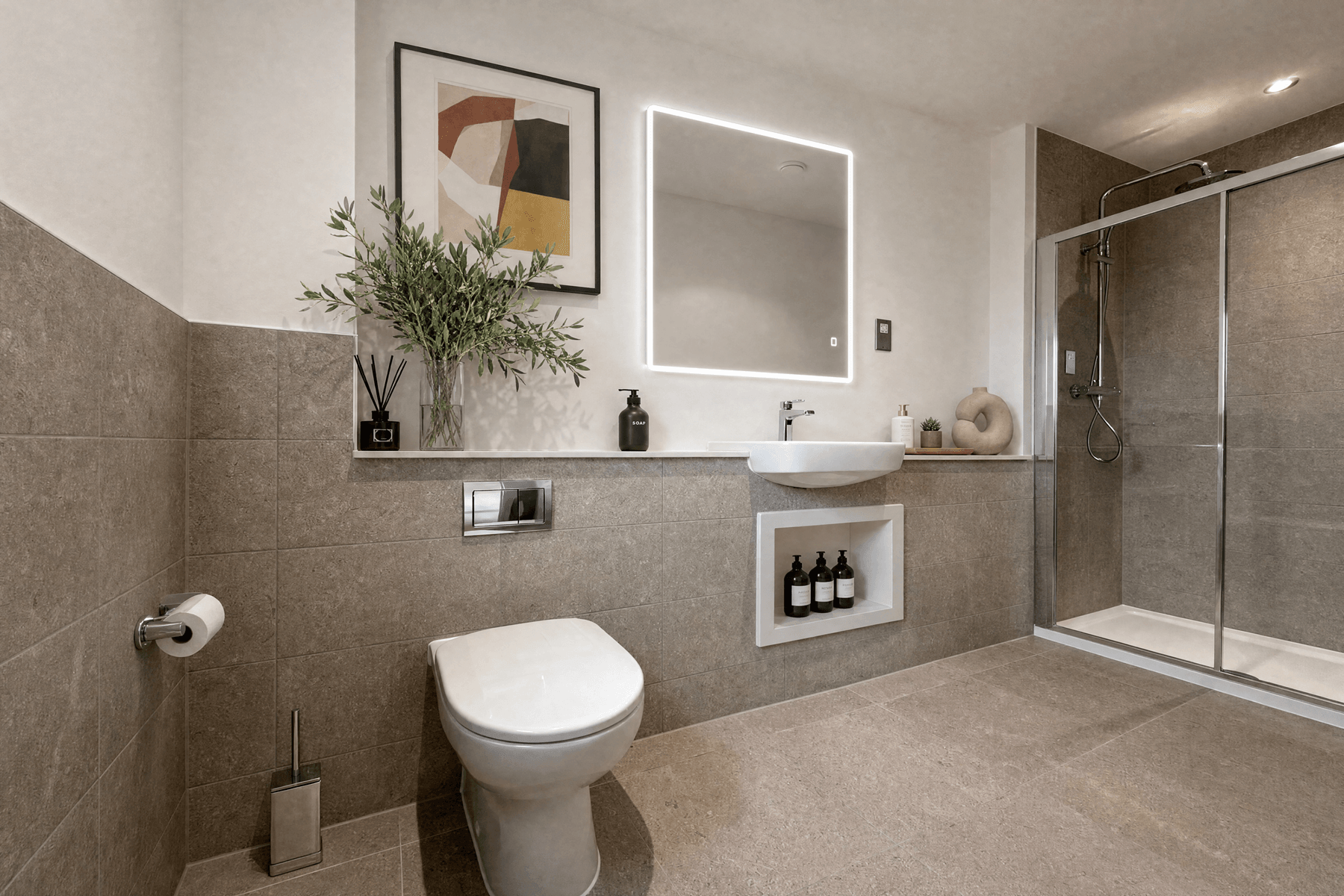Elegant en‑suite bathroom with contemporary fittings and finishes