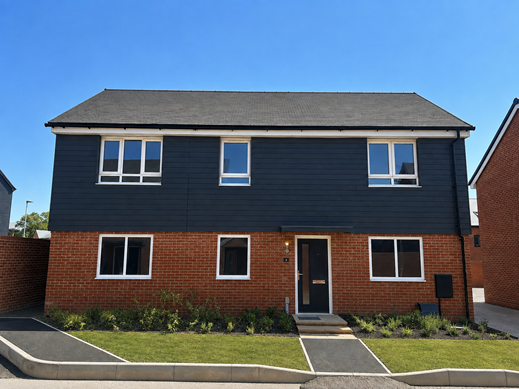 2 bedroom coach house