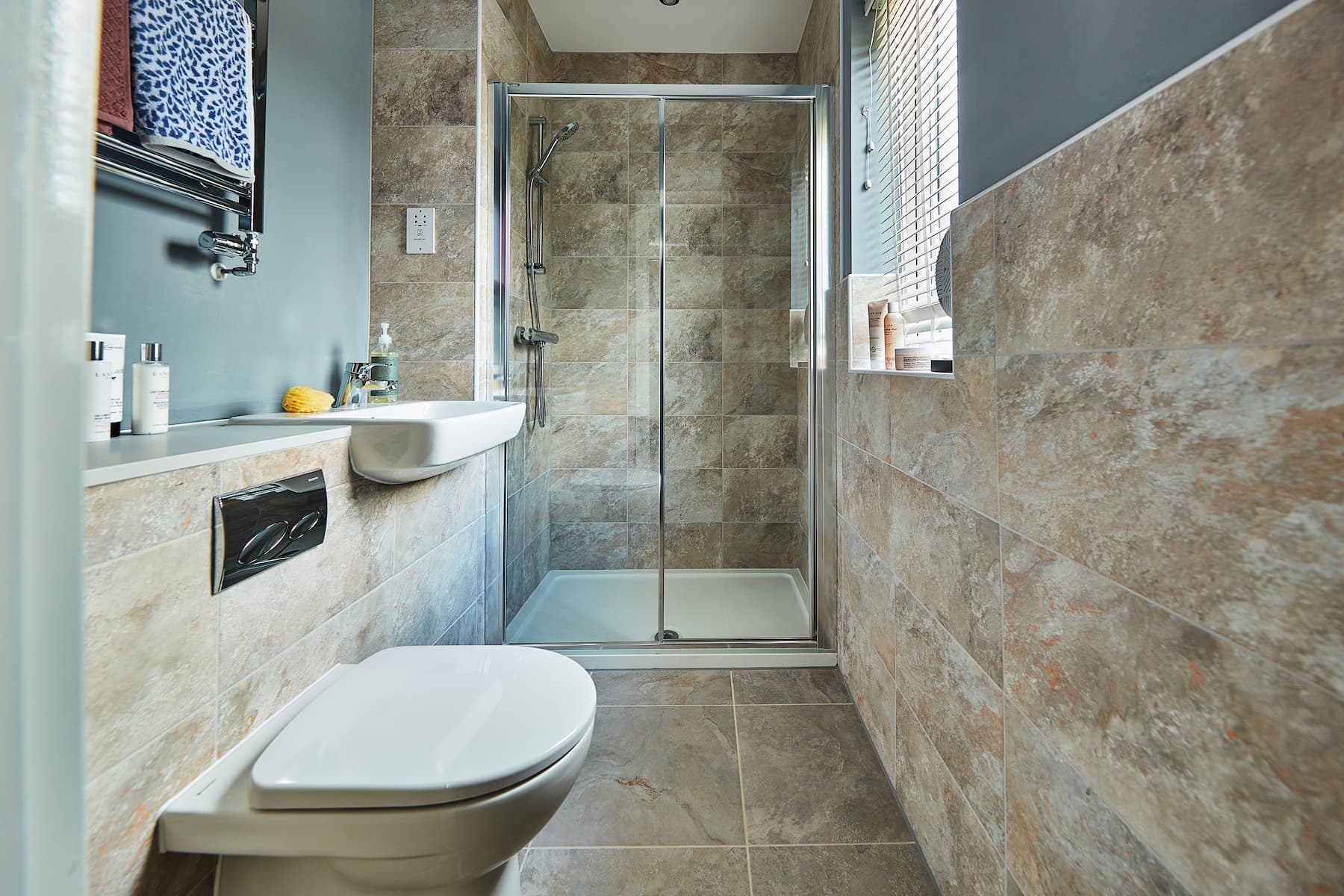 TW WM Burleyfields_Stafford_Ayleford_ensuite