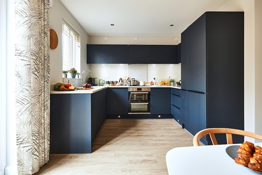 3 bedroom mid terrace