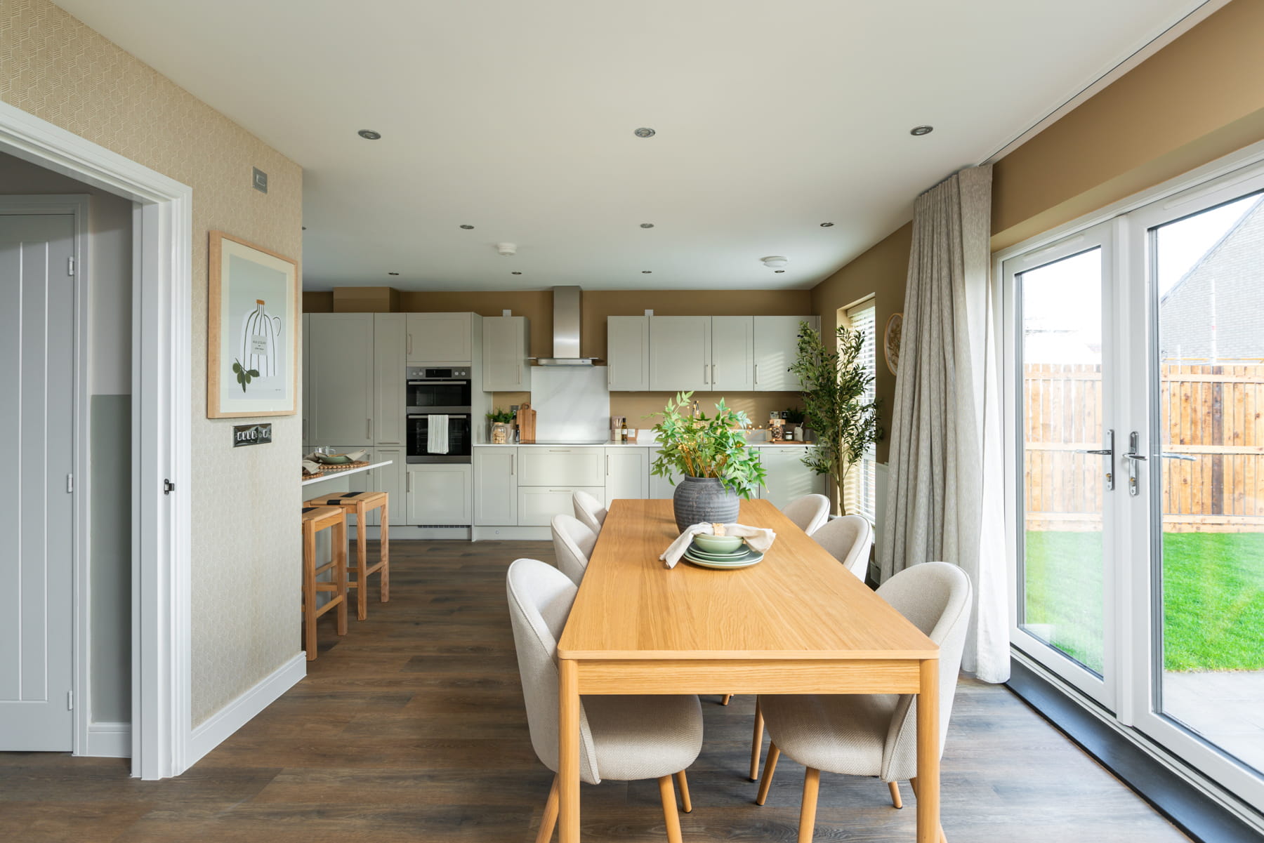 The dining area overlooks the rear garden