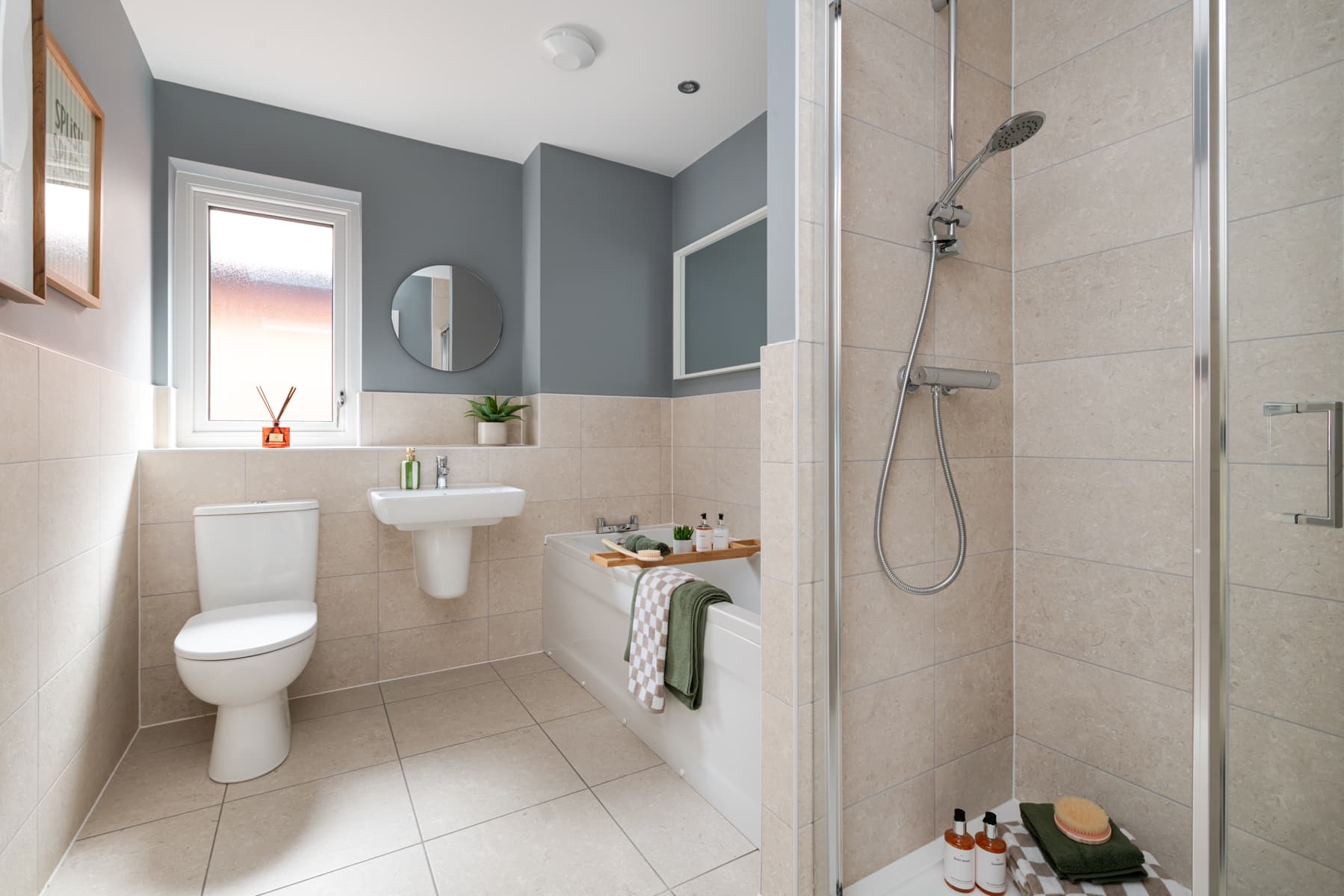 Main Bathroom