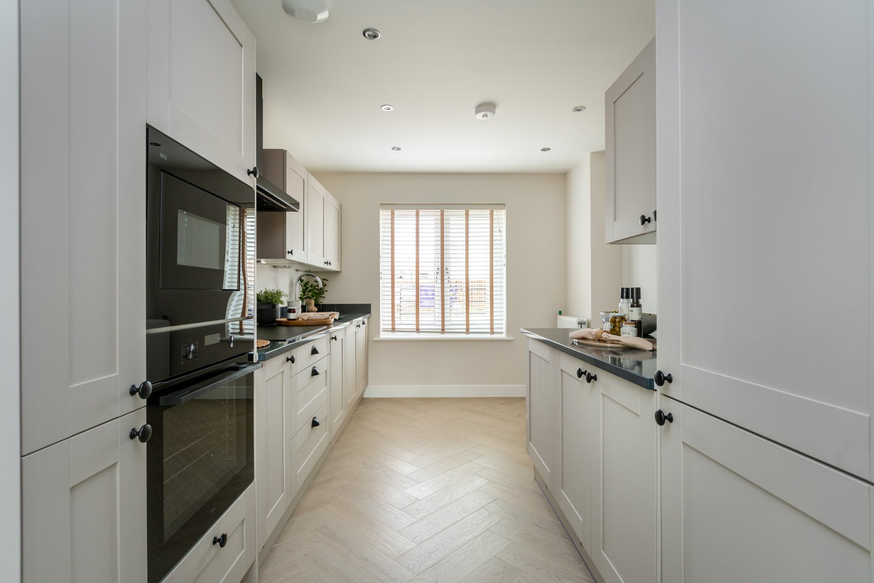 Well-planned kitchen with plenty of room for everyday life