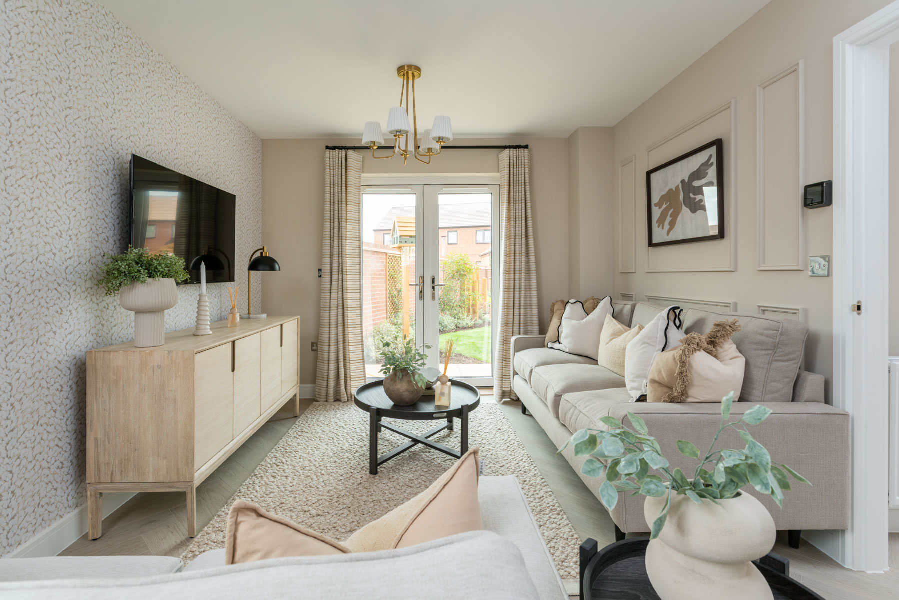 Generous living room ideal for relaxing and spending time together