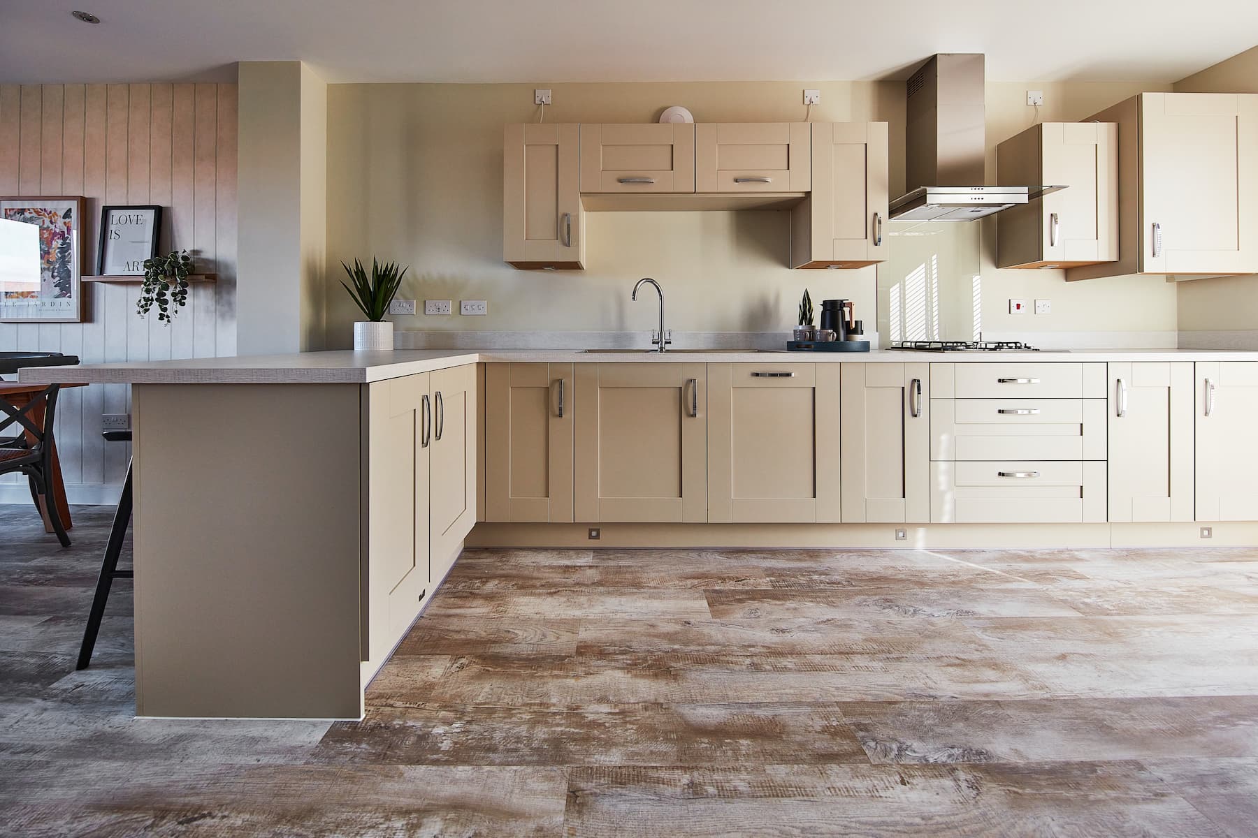 TW WM Burleyfields_Stafford_Prototype_Owlton Kitchen_Dining(2)