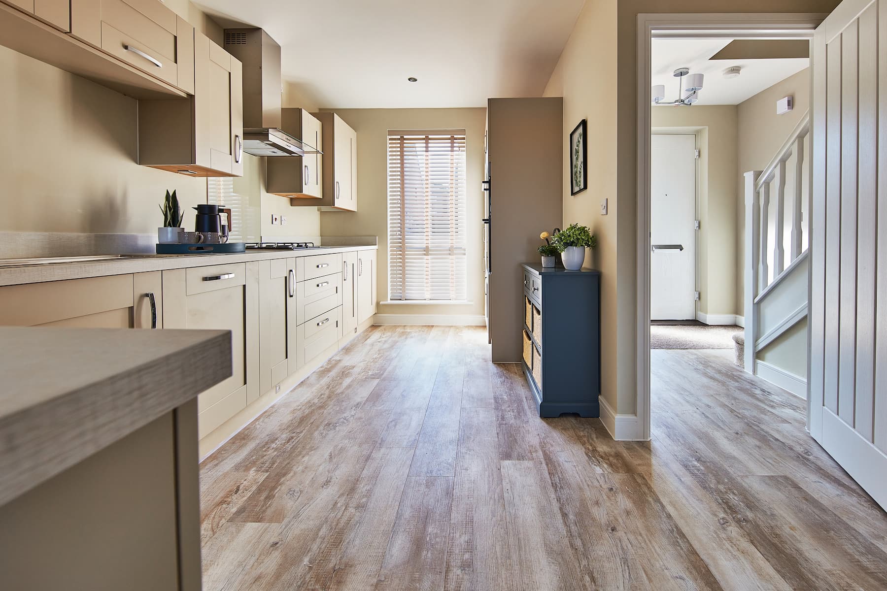 TW WM Burleyfields_Stafford_Prototype_Owlton Kitchen_Hall