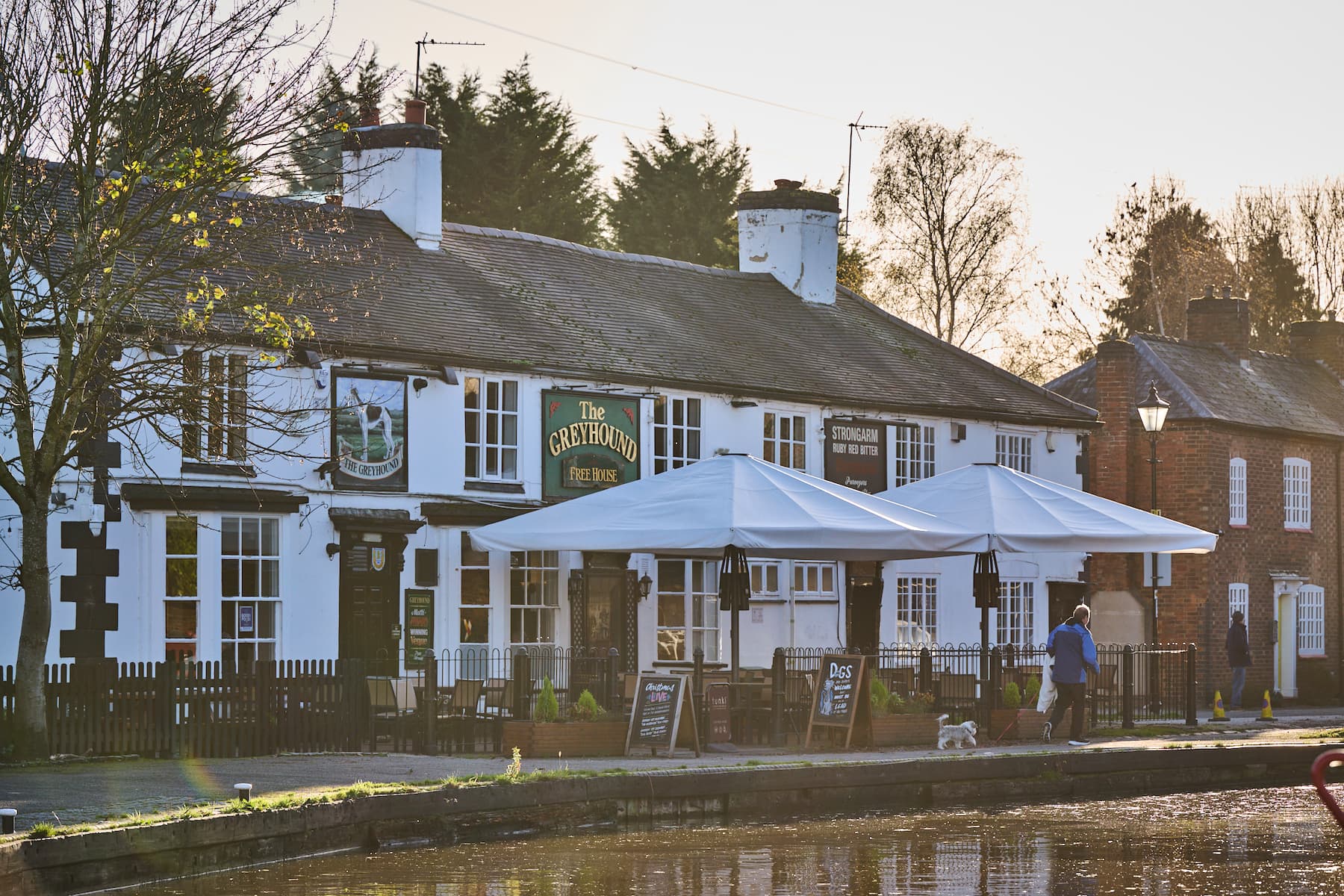 Visit nearby pubs