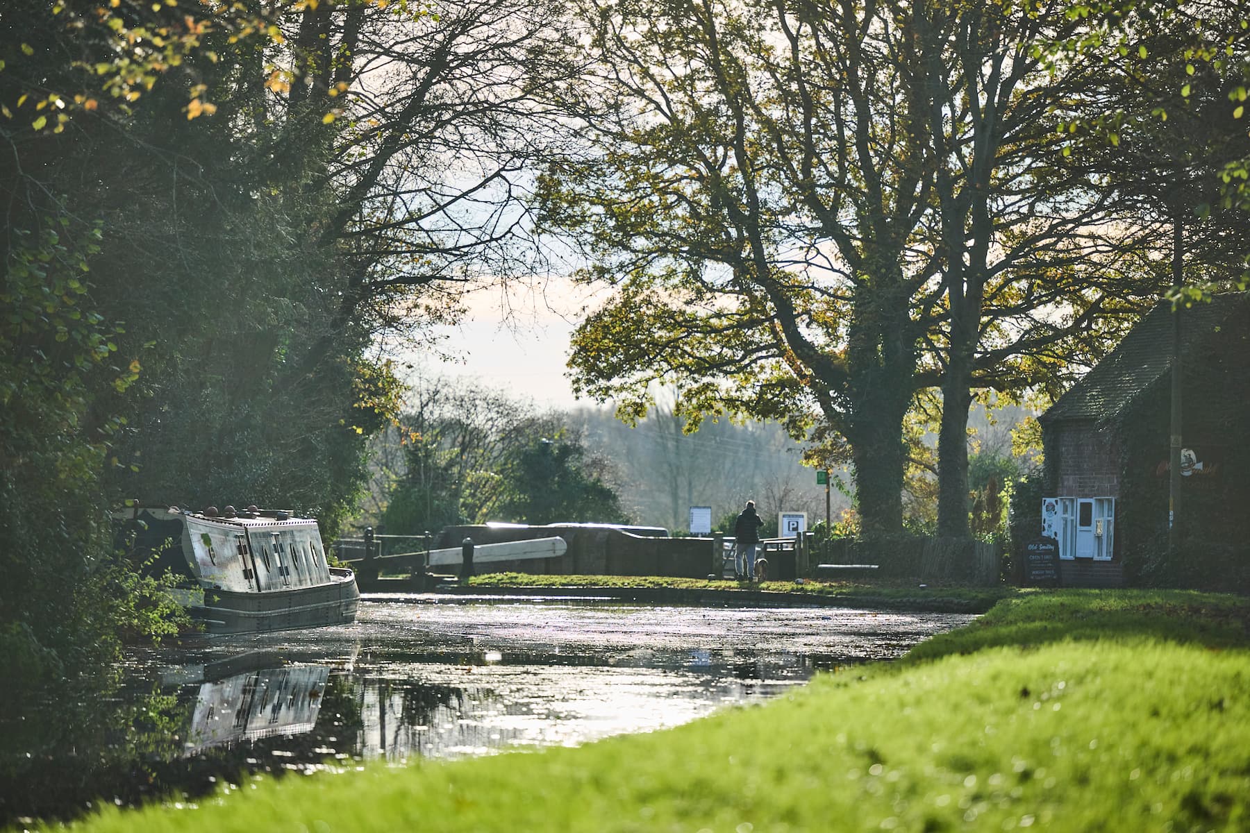 Enjoy countryside walks along the canal
