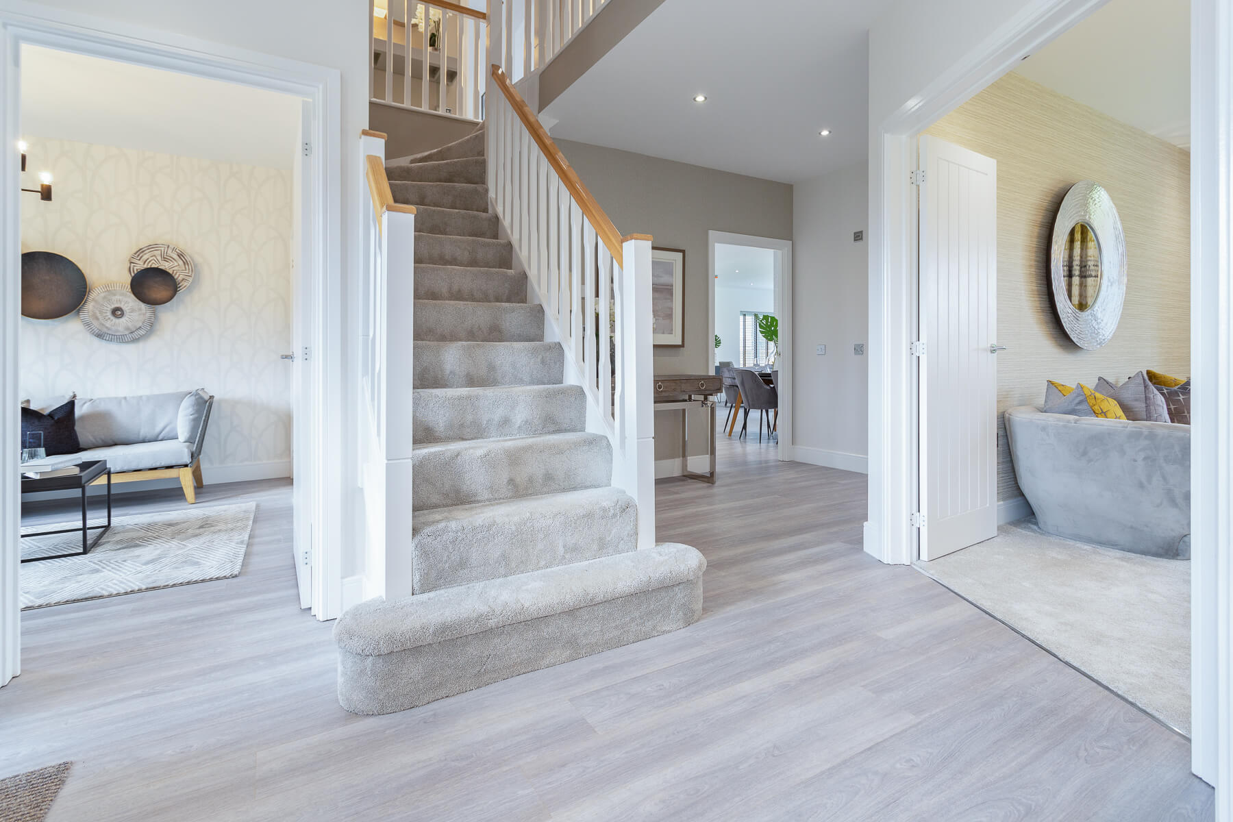 Taylor Wimpey Buchanan Hallway