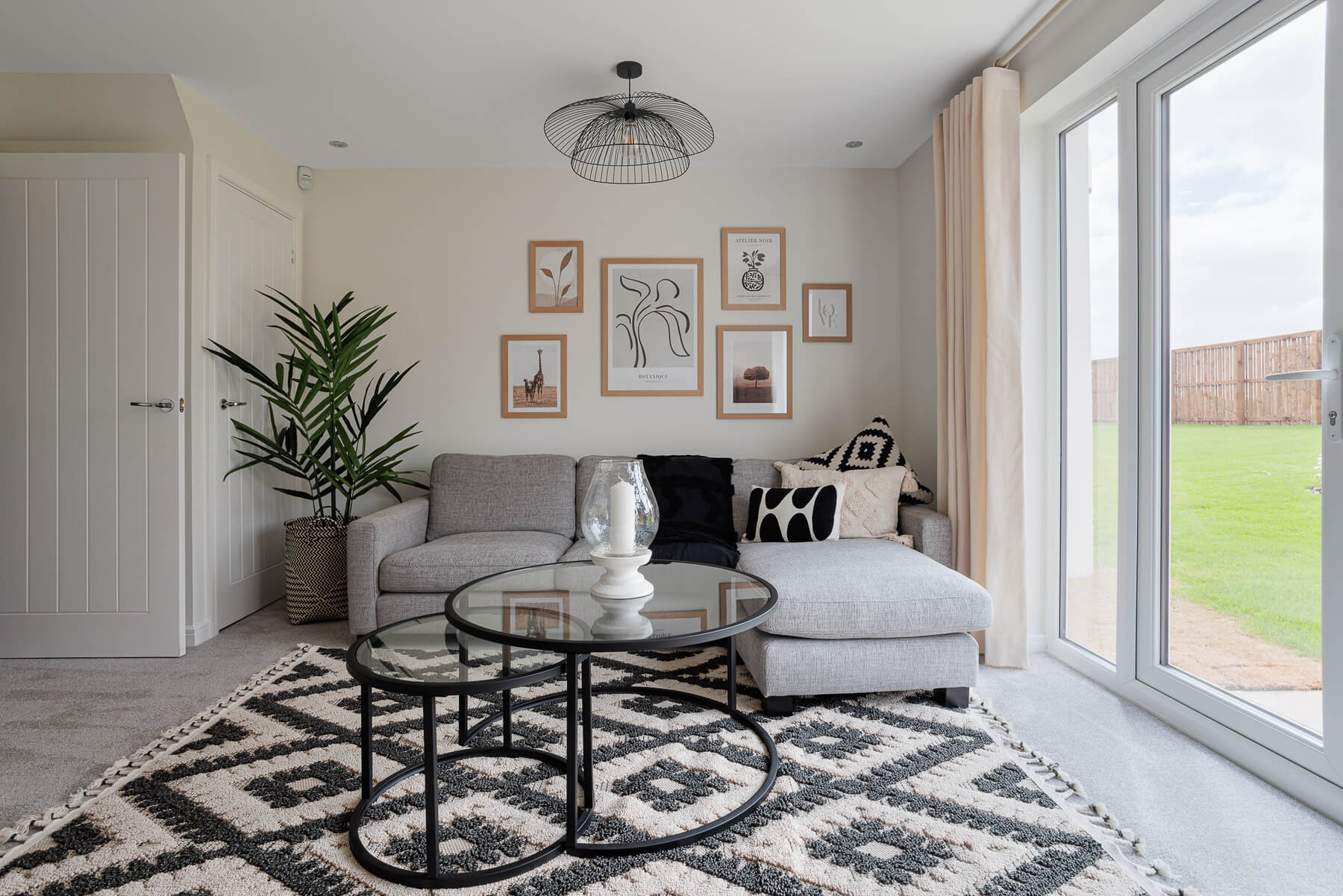 Taylor Wimpey West Scotland the Baxter 3 bedroom show home Duncarnock Barrhead