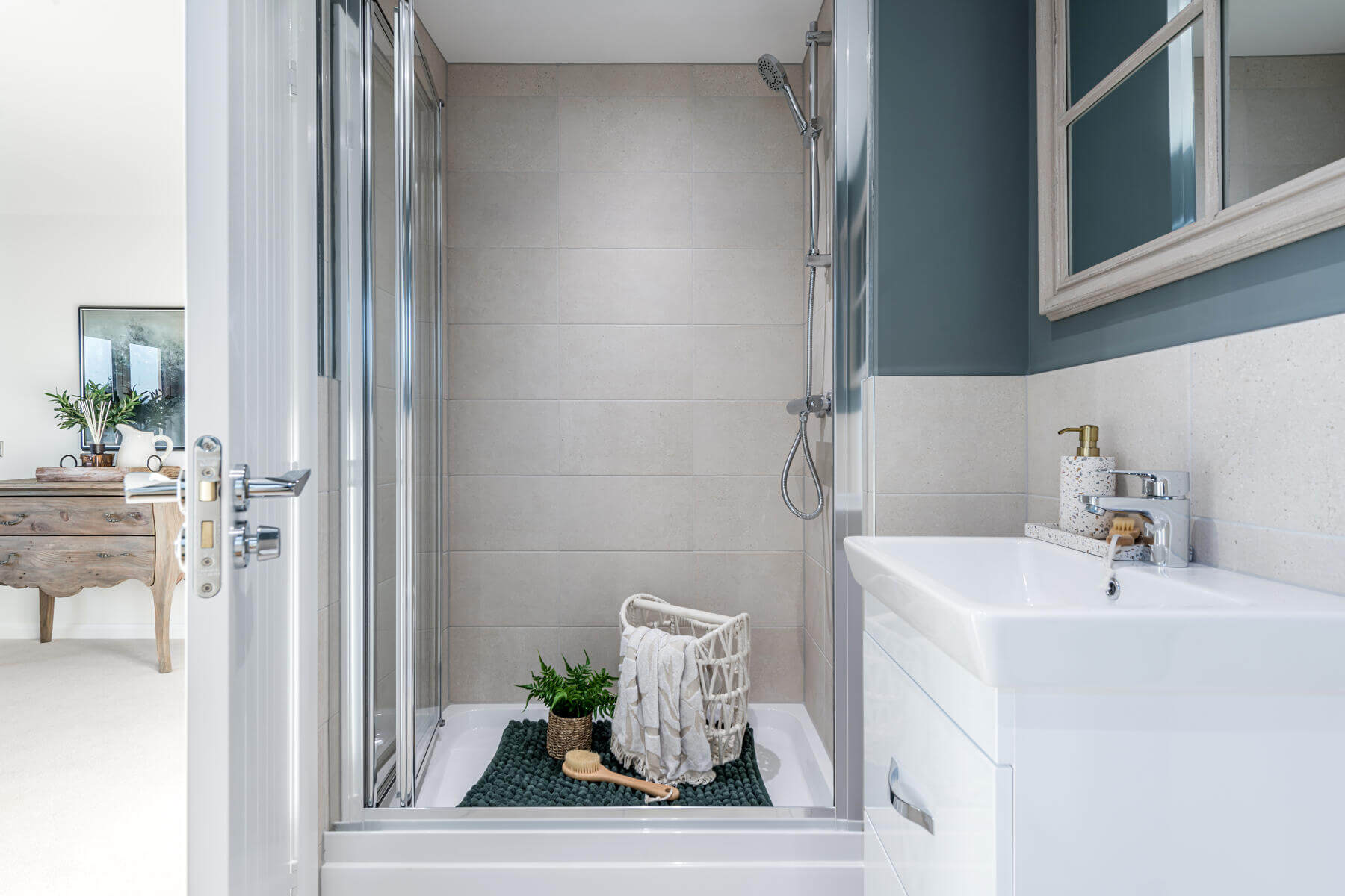 En suite in the Stewart home