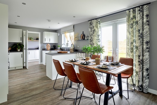 5 bedroom detached