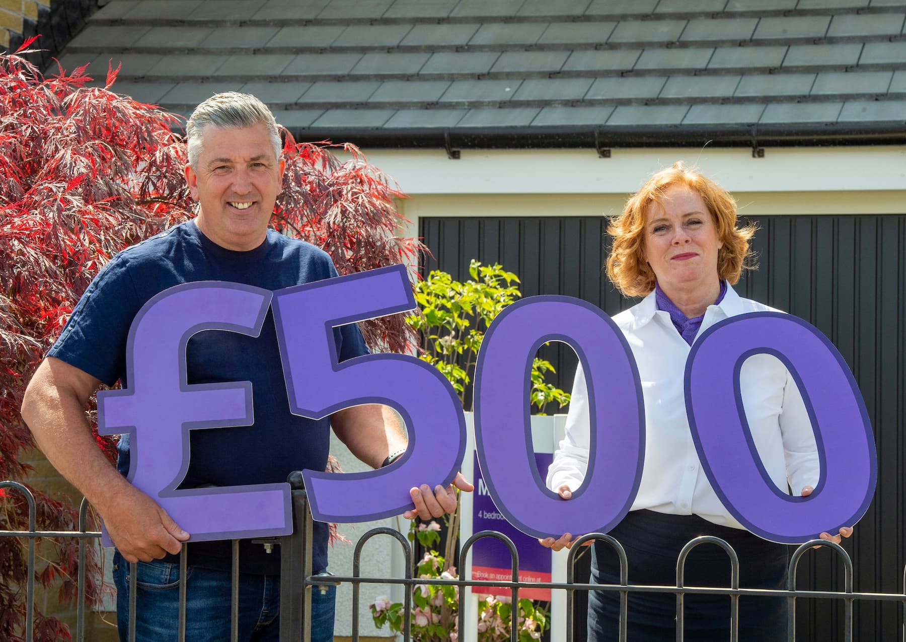 Oakwood comm Chest £5000 mobile food bank resized