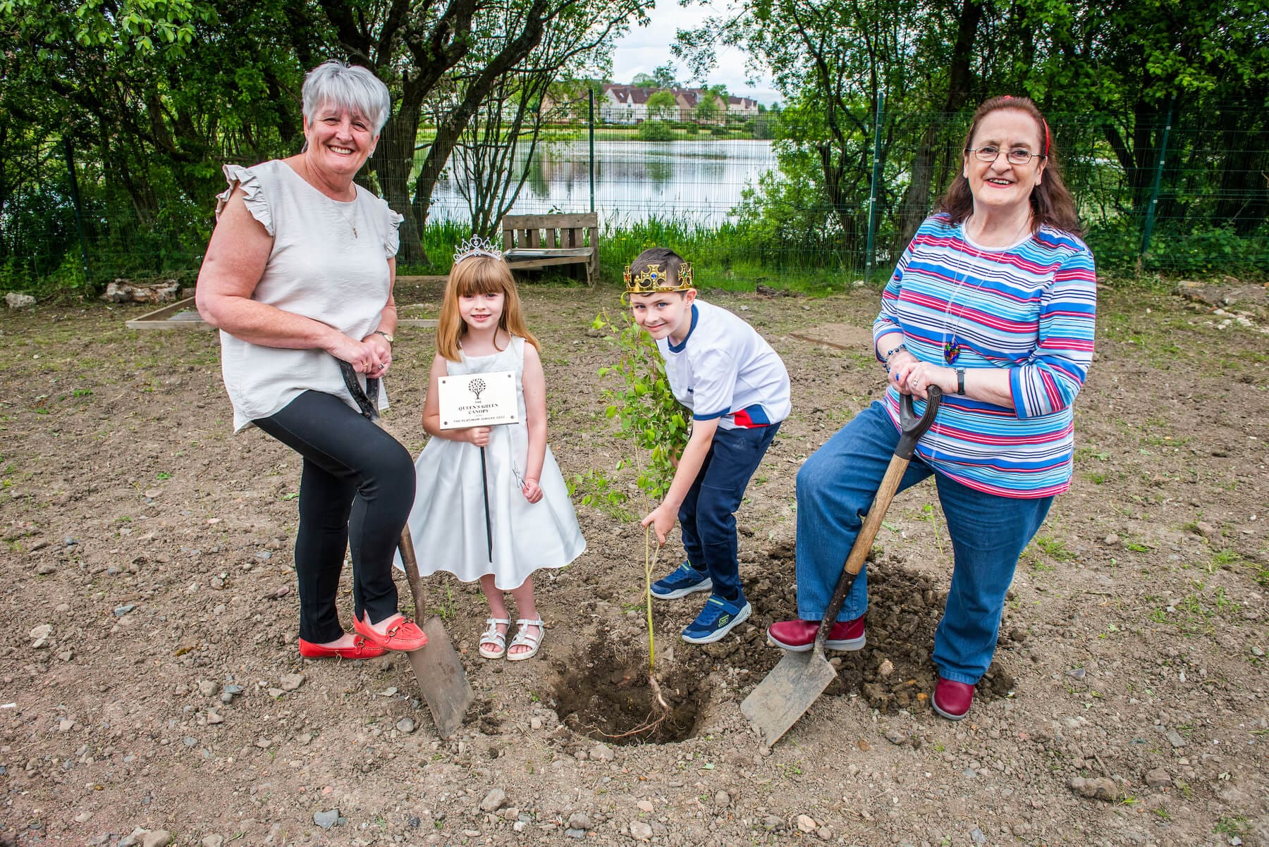 Taylor Wimpey Meadowside Glenboig Jubilee weekend Glenboig development trust
