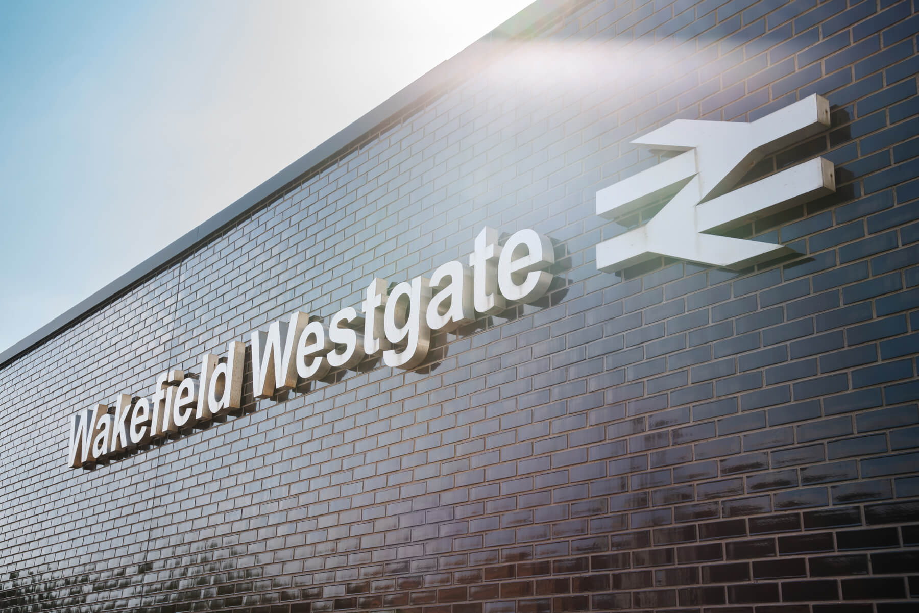 Easily connect by train to major UK cities