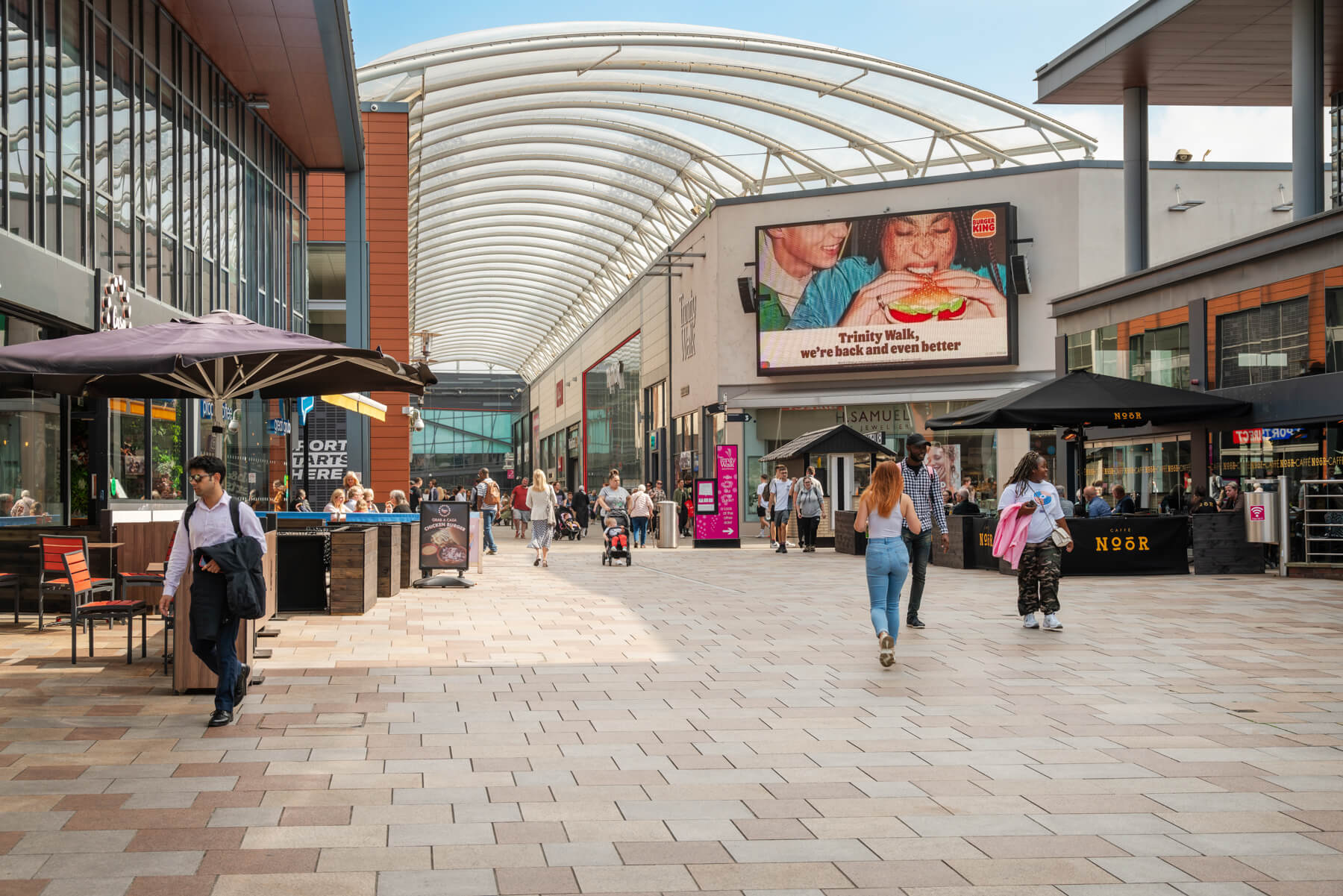 Shop & dine at nearby Trinity Walk