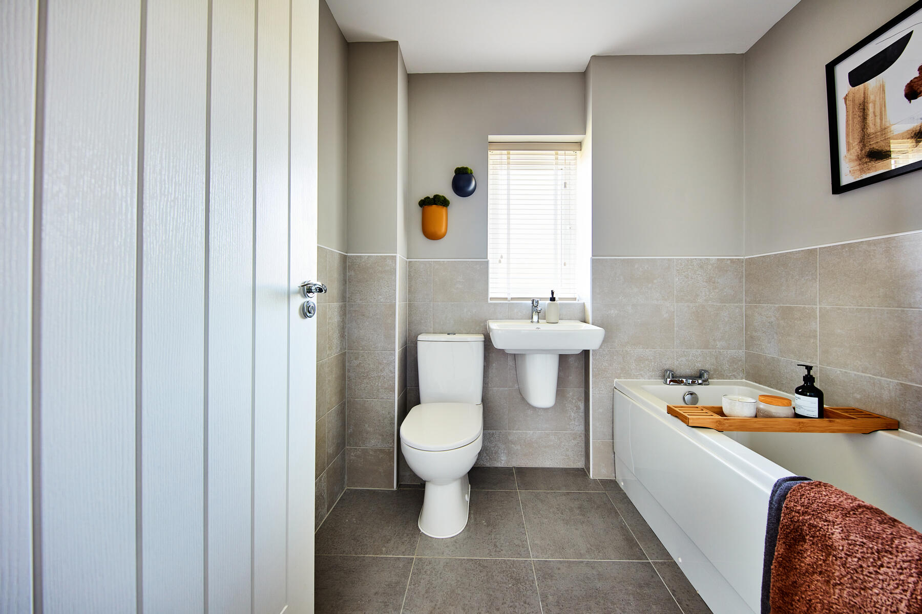 Choose to personalise with a range of wall tiles & flooring