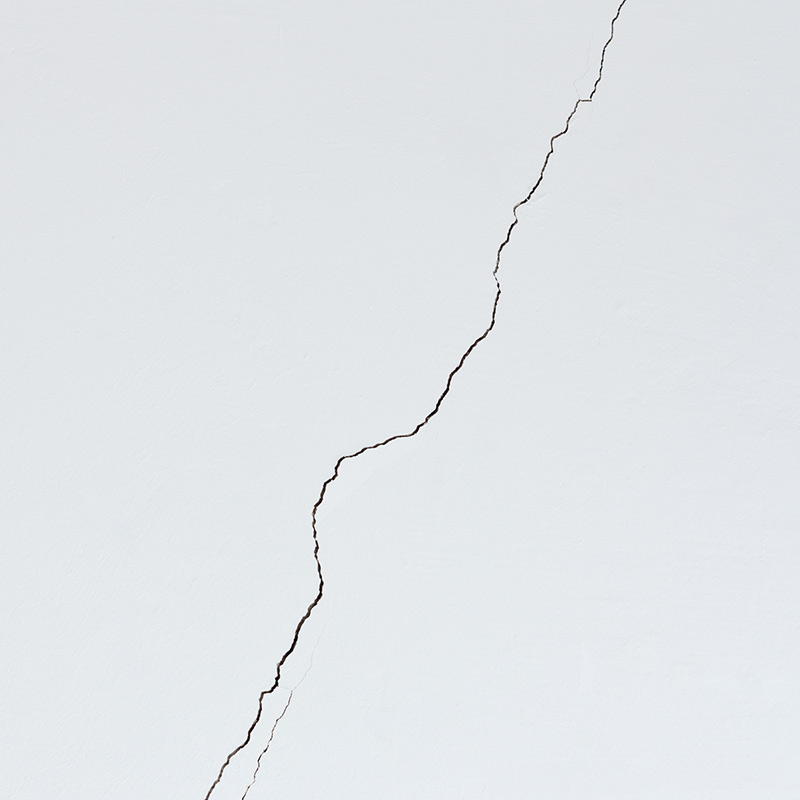 Crack in wall