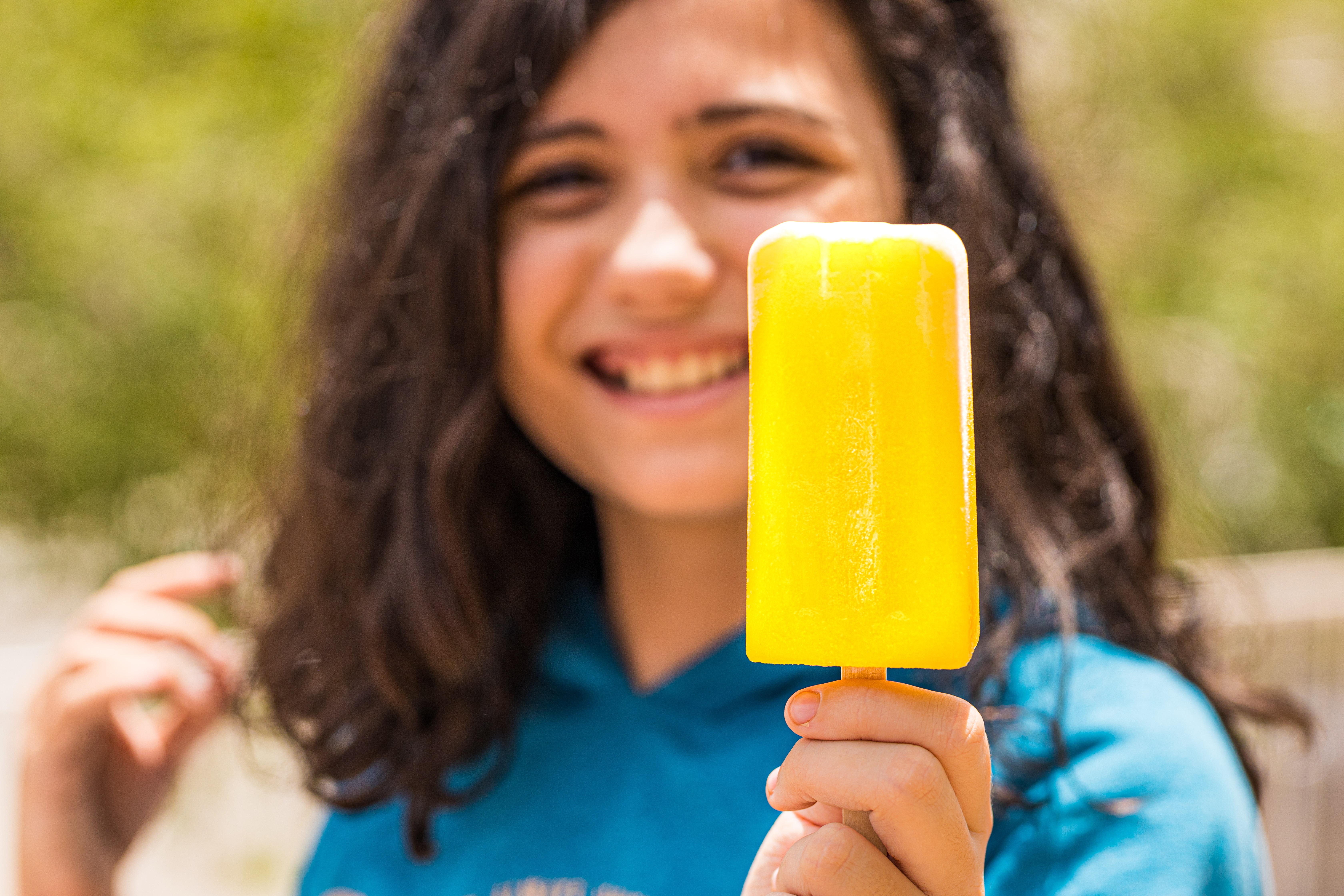 Child with ice lolly
