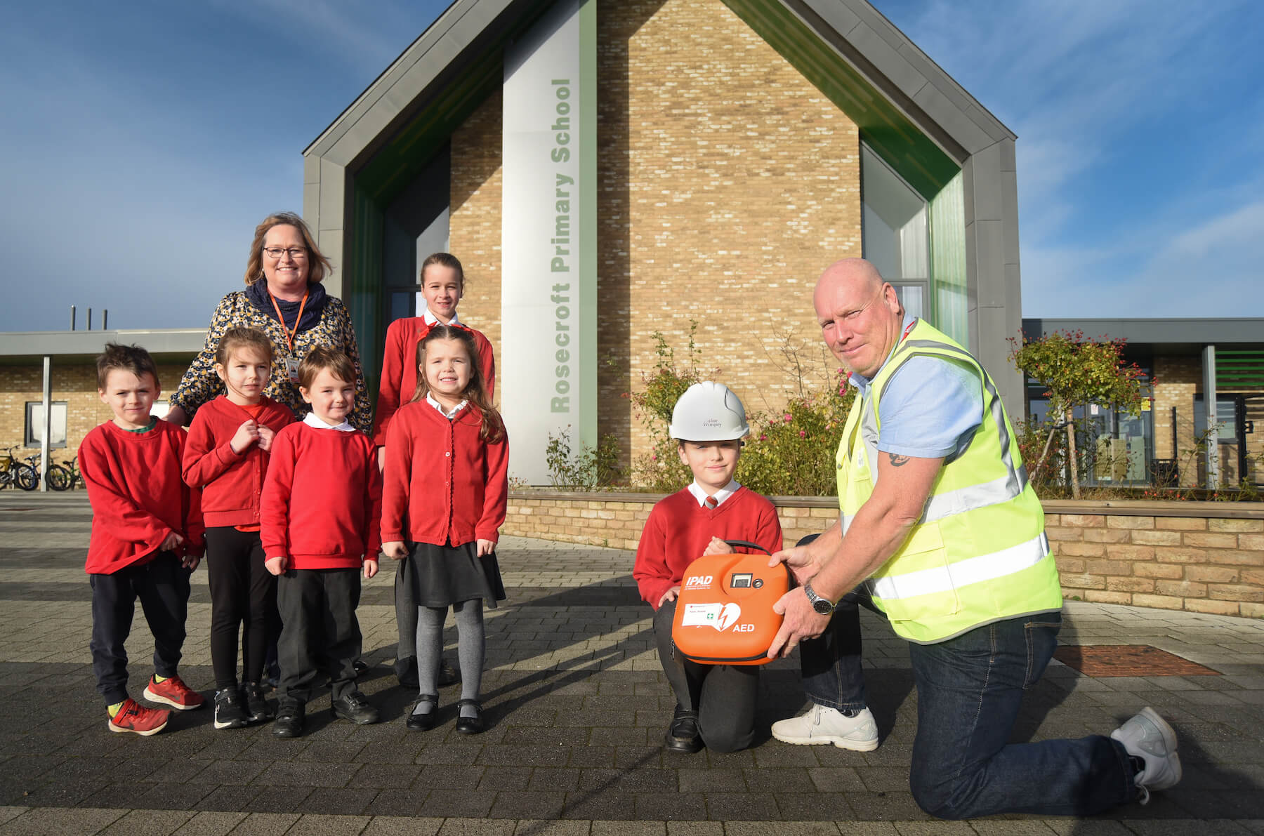 24112022_TWEA_Rosecroft_Defib-2 (1)
