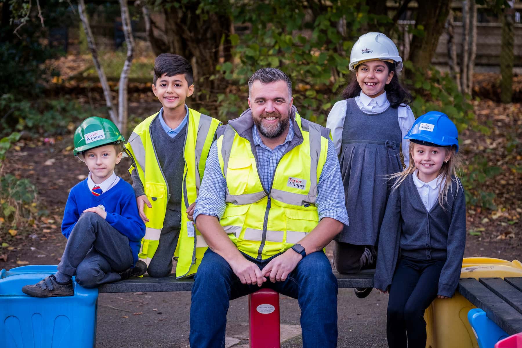 Local school children in Renfrew