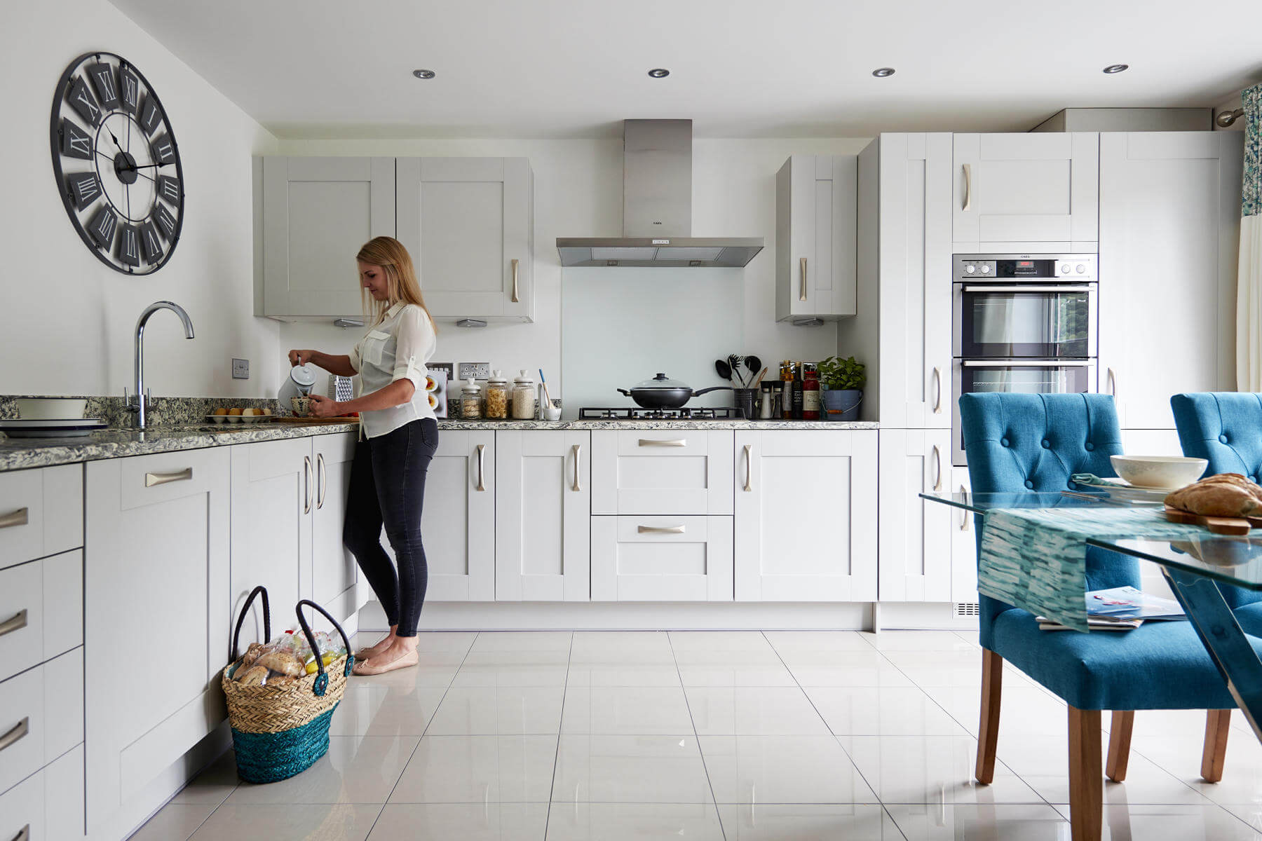 Monkford Kitchen with model