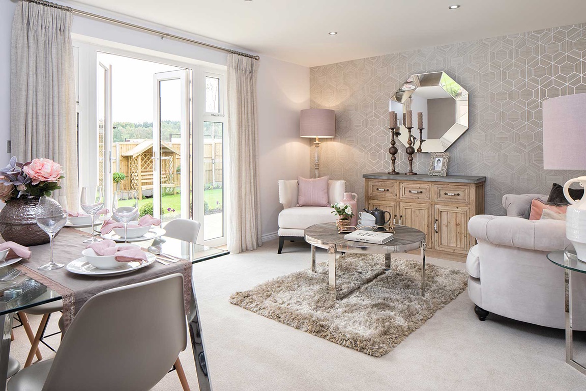 Kilnwood Vale, Faygate - The Clifton - lounge/dining area