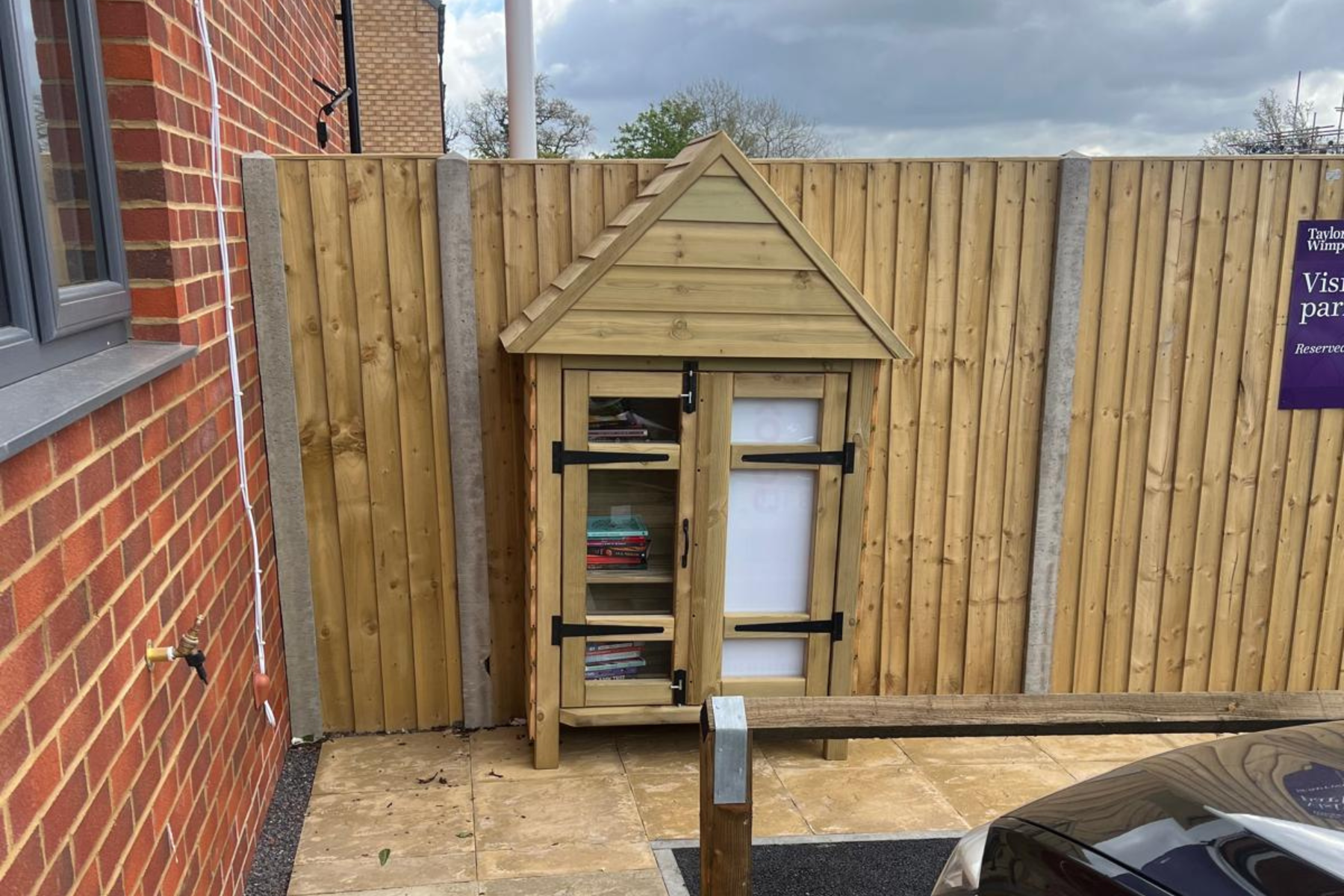 Stortford Fields outdoor library