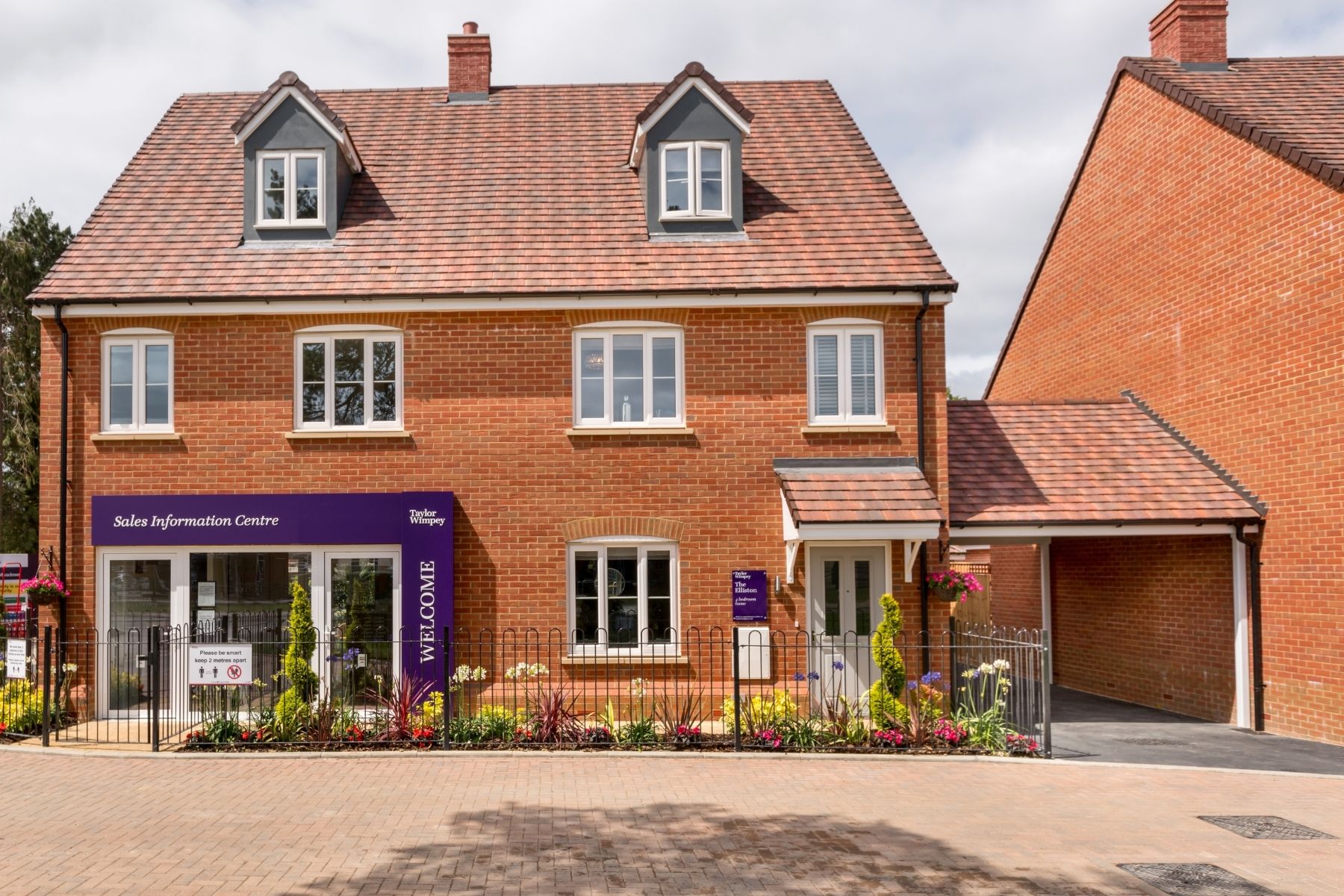 The Elliston exterior